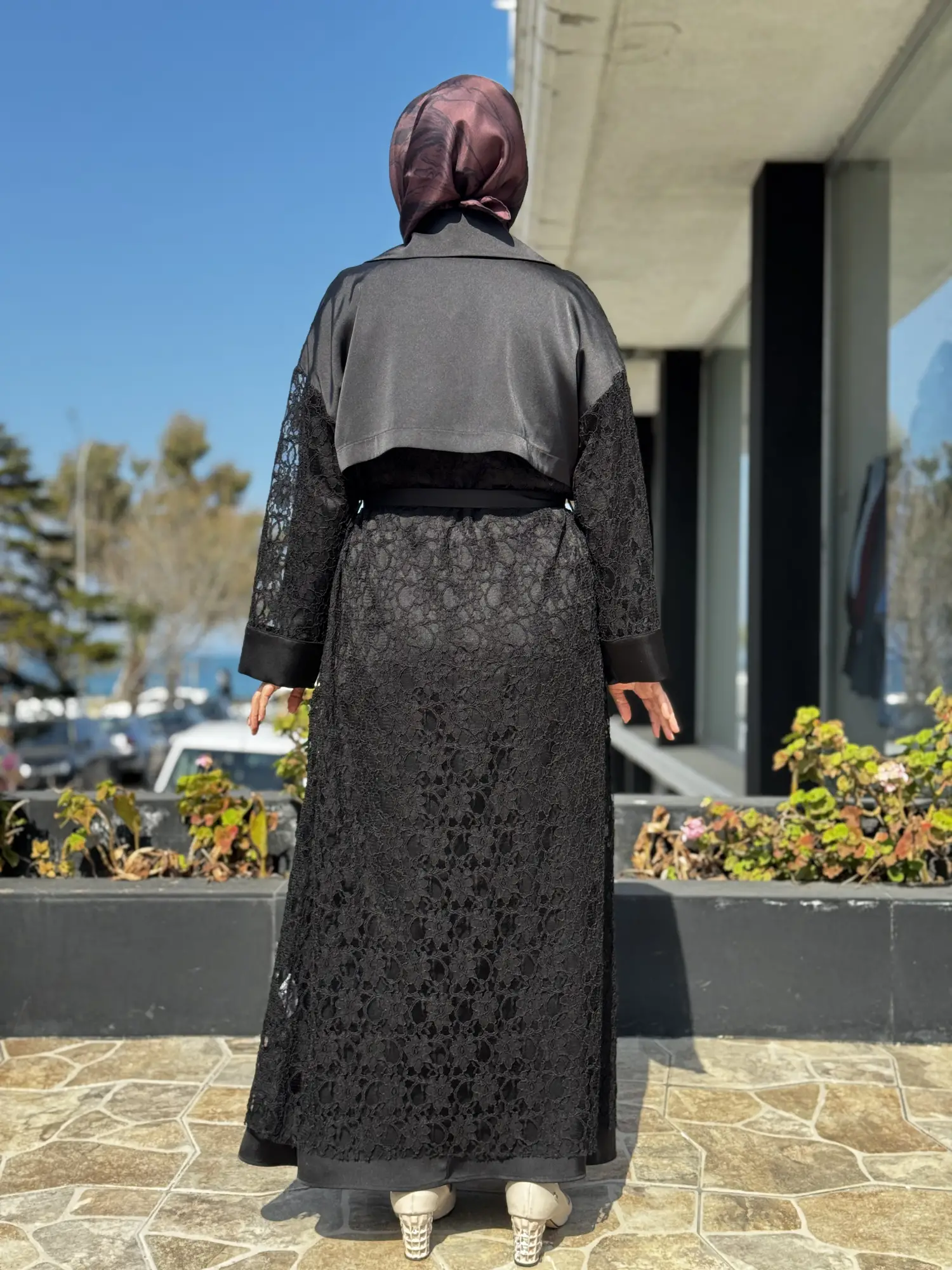 Zems Güpür ve Saten Kombinli Çık Abaya 2802