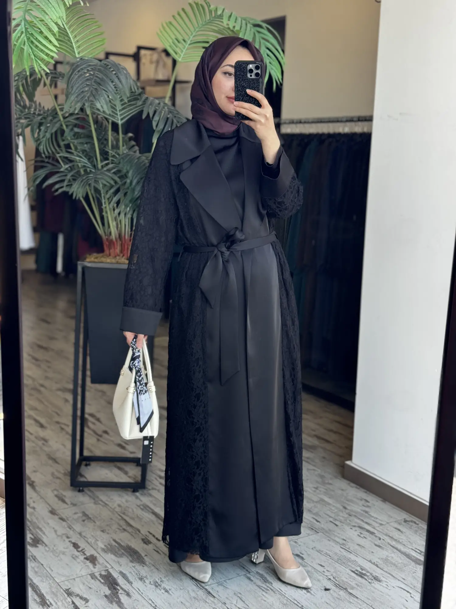 Zems Güpür ve Saten Kombinli Çık Abaya 2802