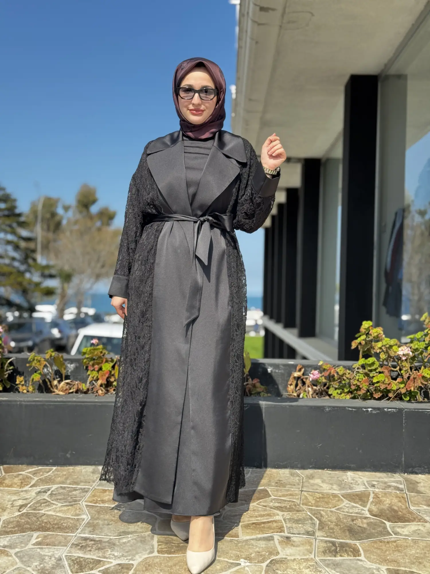 Zems Güpür ve Saten Kombinli Çık Abaya 2802