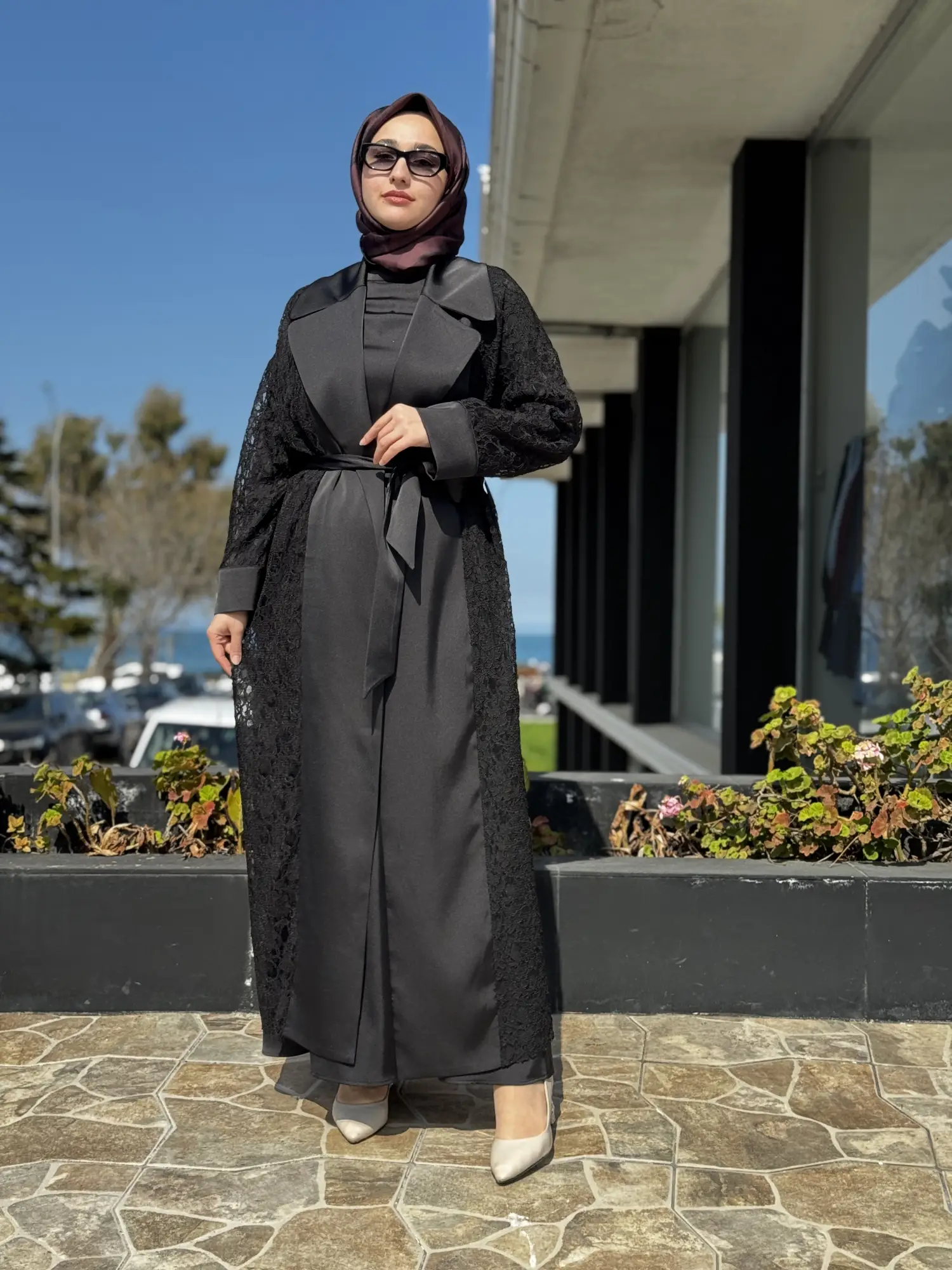 Zems Güpür ve Saten Kombinli Çık Abaya 2802