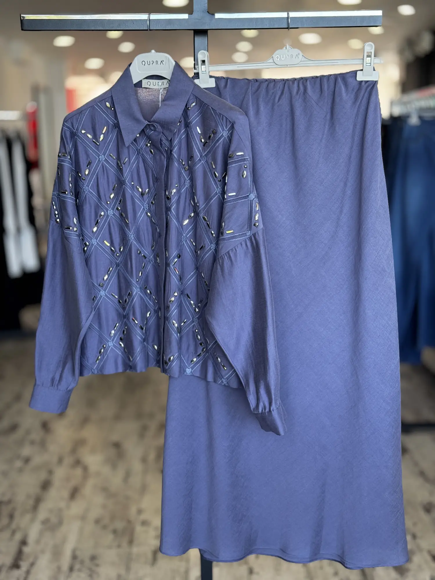 Qupra Taş Baskılı Düğmeli Ceket(Gömlek) Etek Takım WAD1200