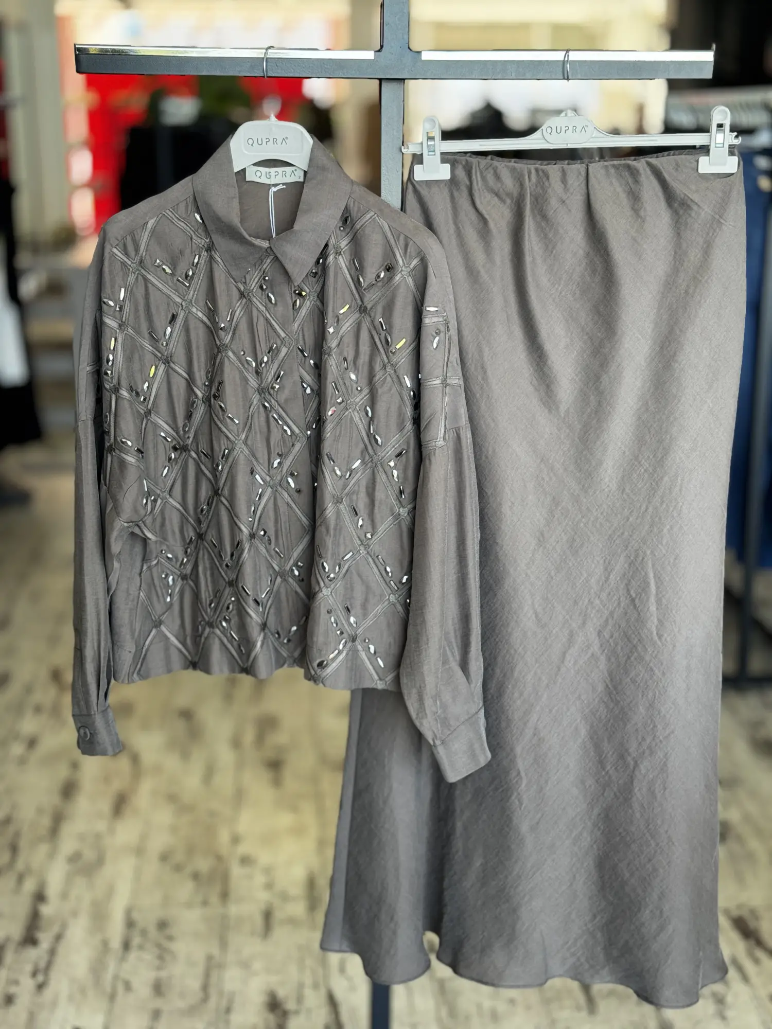 Qupra Taş Baskılı Düğmeli Ceket(Gömlek) Etek Takım WAD1200