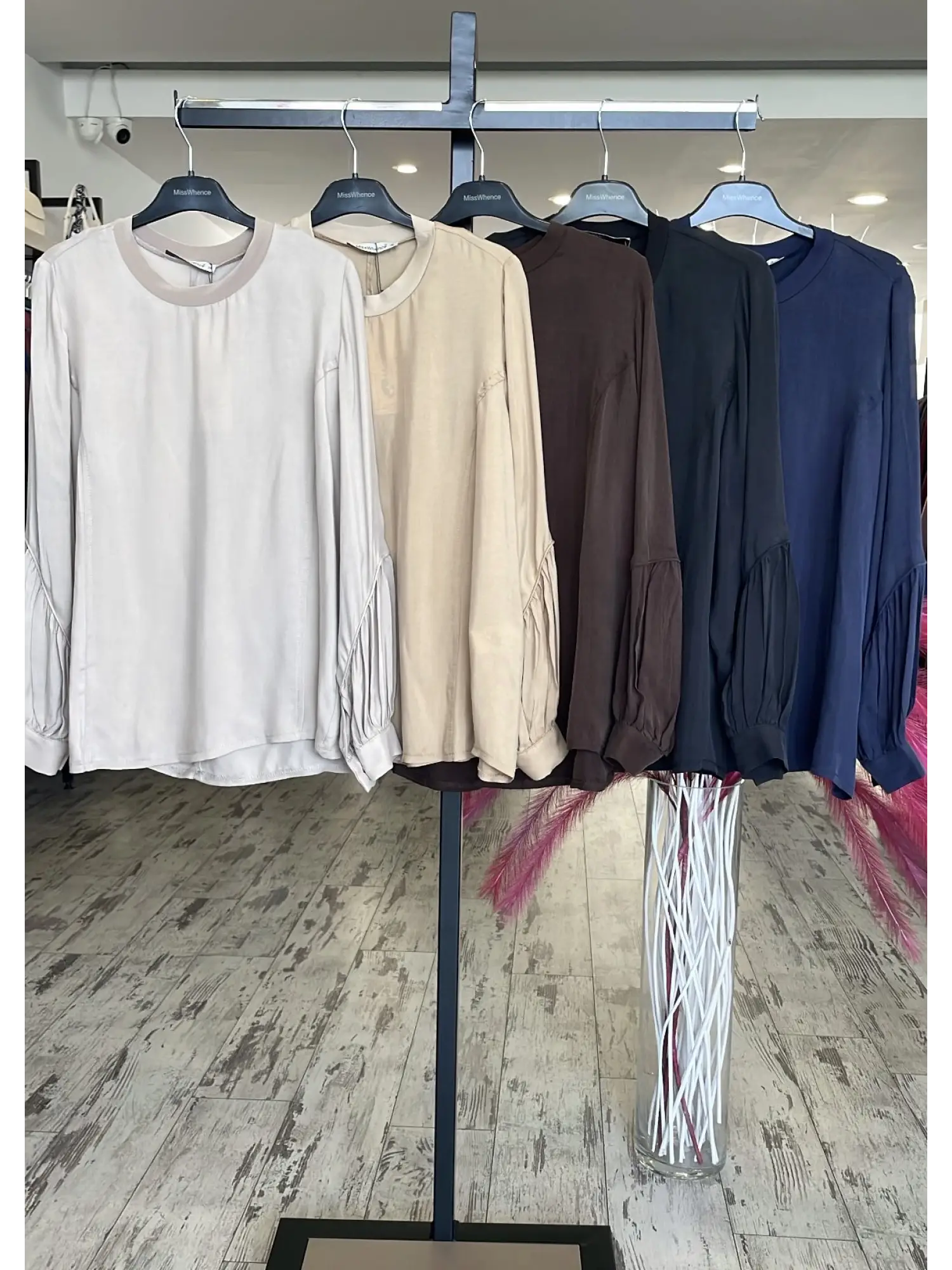 Misswhence Kolları Biyeli Manşet Detaylı Cupra İpek Bluz 39023