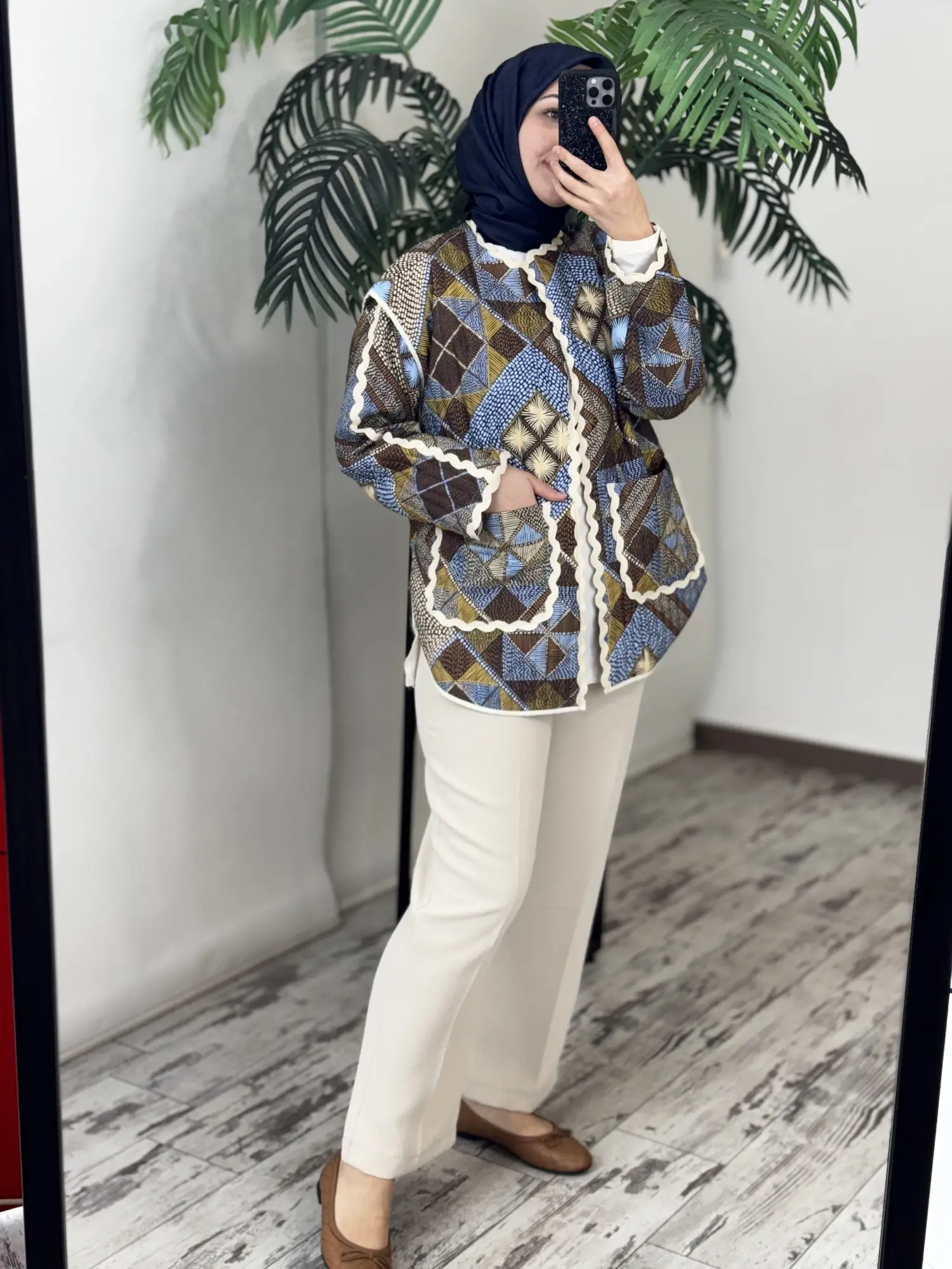 Almarwah Etnik Desenli Kapitone Ceket 405019