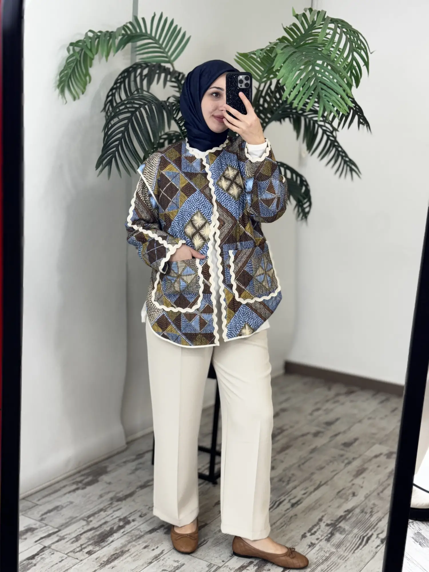 Almarwah Etnik Desenli Kapitone Ceket 405019