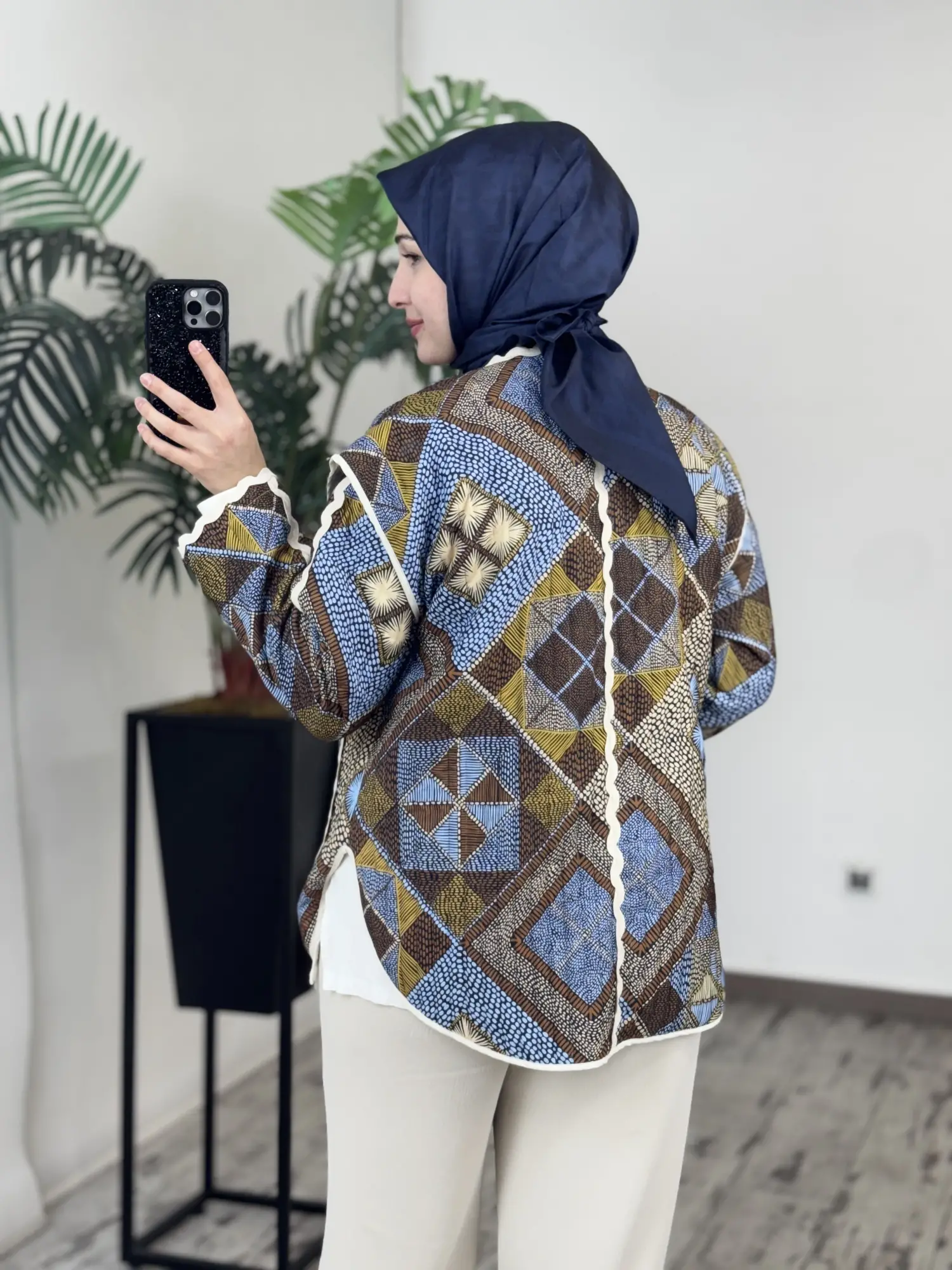 Almarwah Etnik Desenli Kapitone Ceket 405019