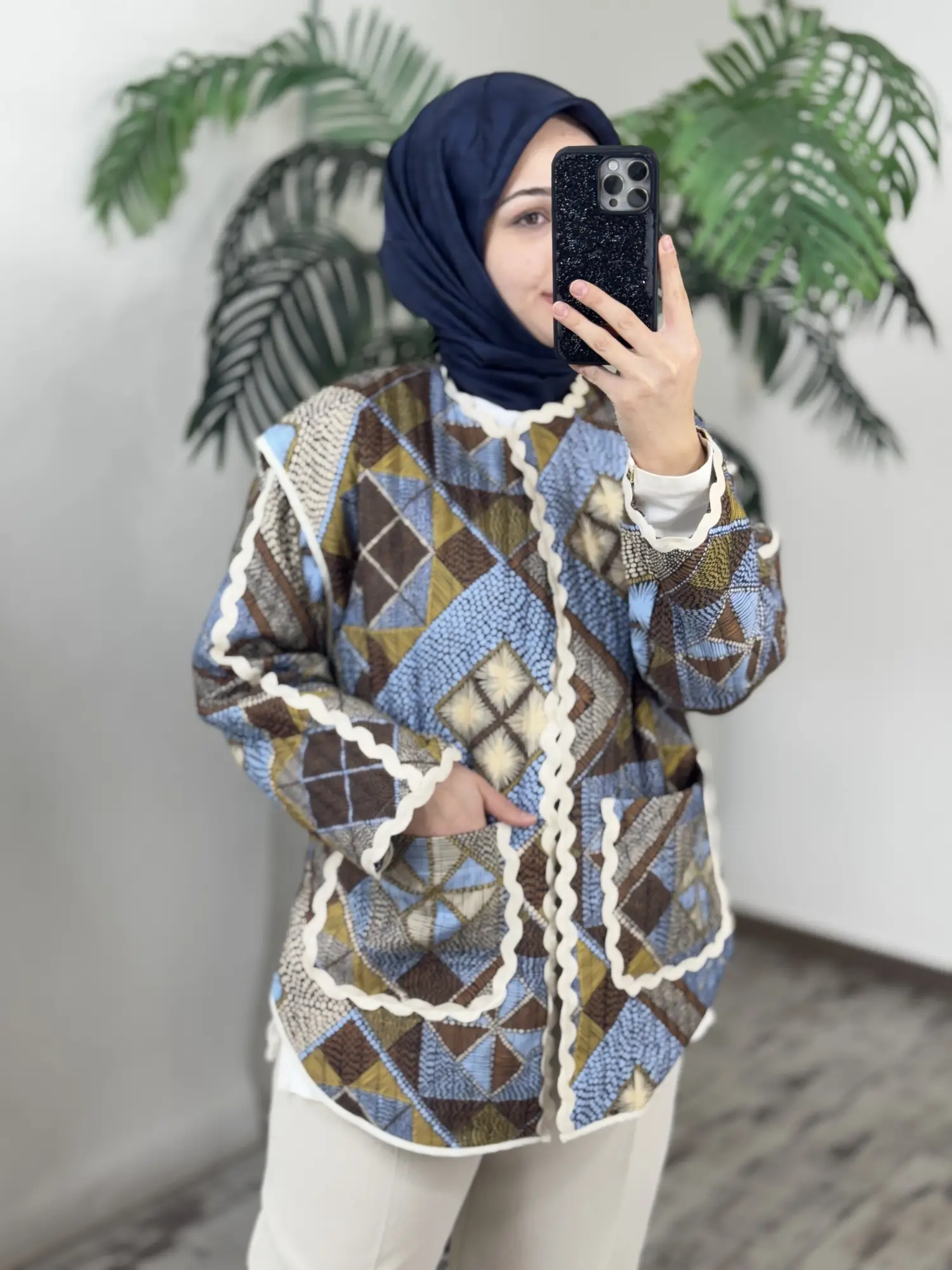 Almarwah Etnik Desenli Kapitone Ceket 405019