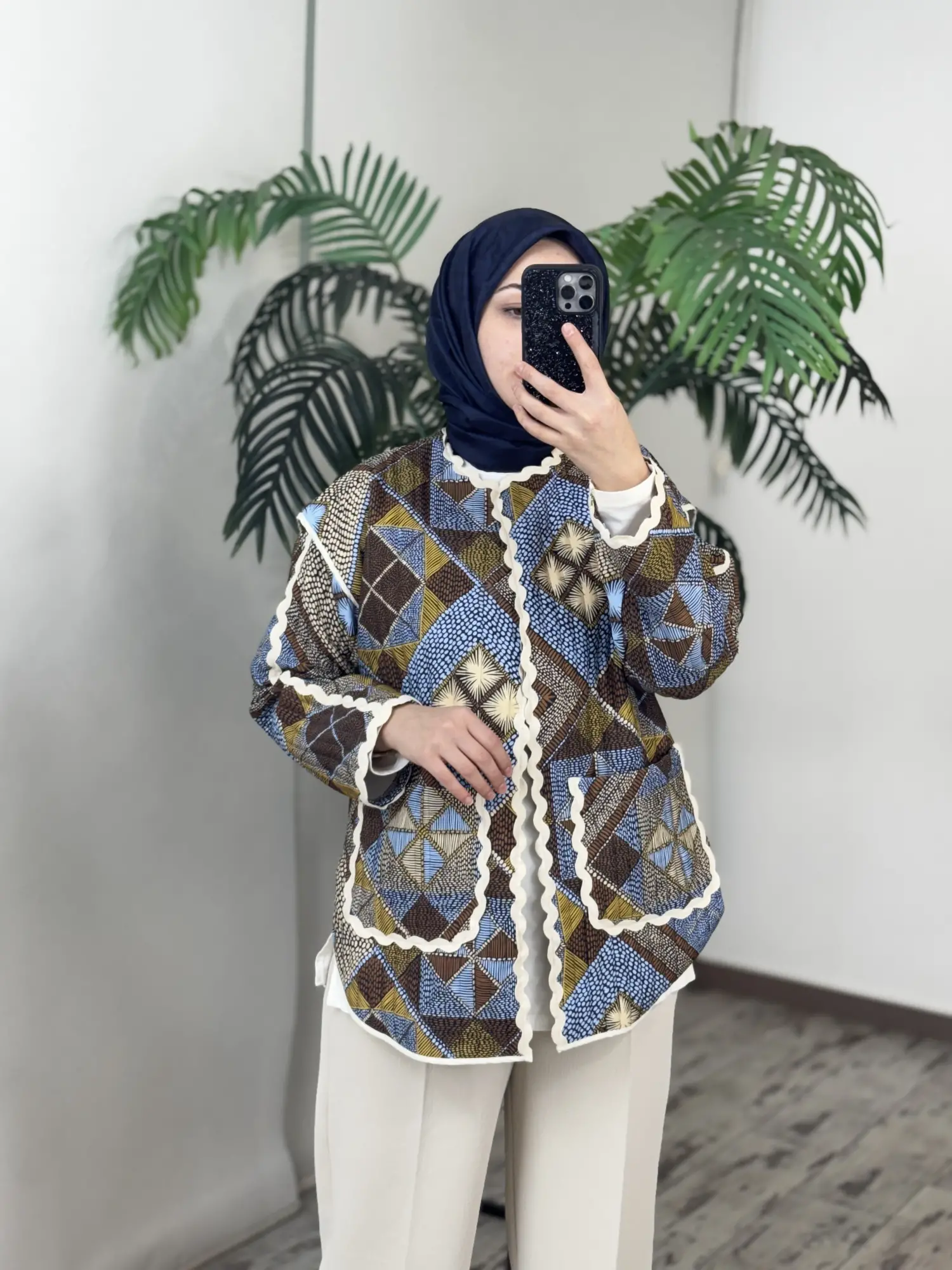 Almarwah Etnik Desenli Kapitone Ceket 405019