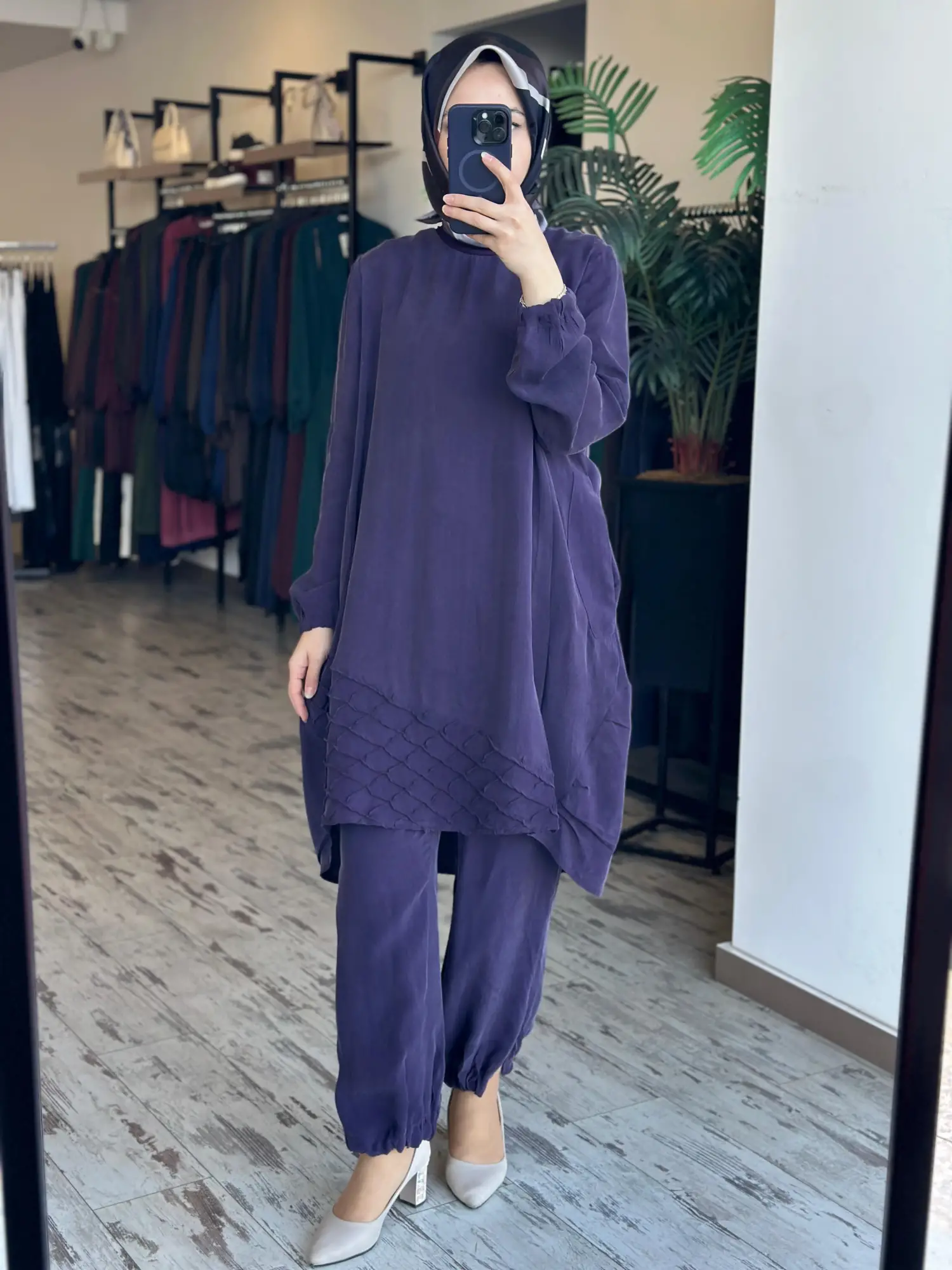 Misswhence Önü Dikiş Detaylı Paçası Fermuarlı Cupra İpek Tunik Pantolon Takım 39018