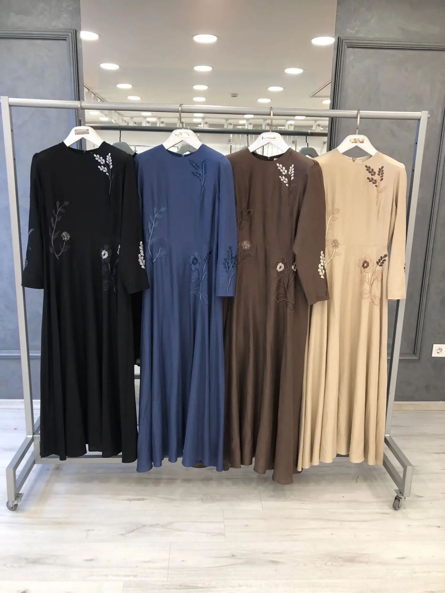 Qupra Nakış Detaylı Volanlı Keten Elbise WAD1528