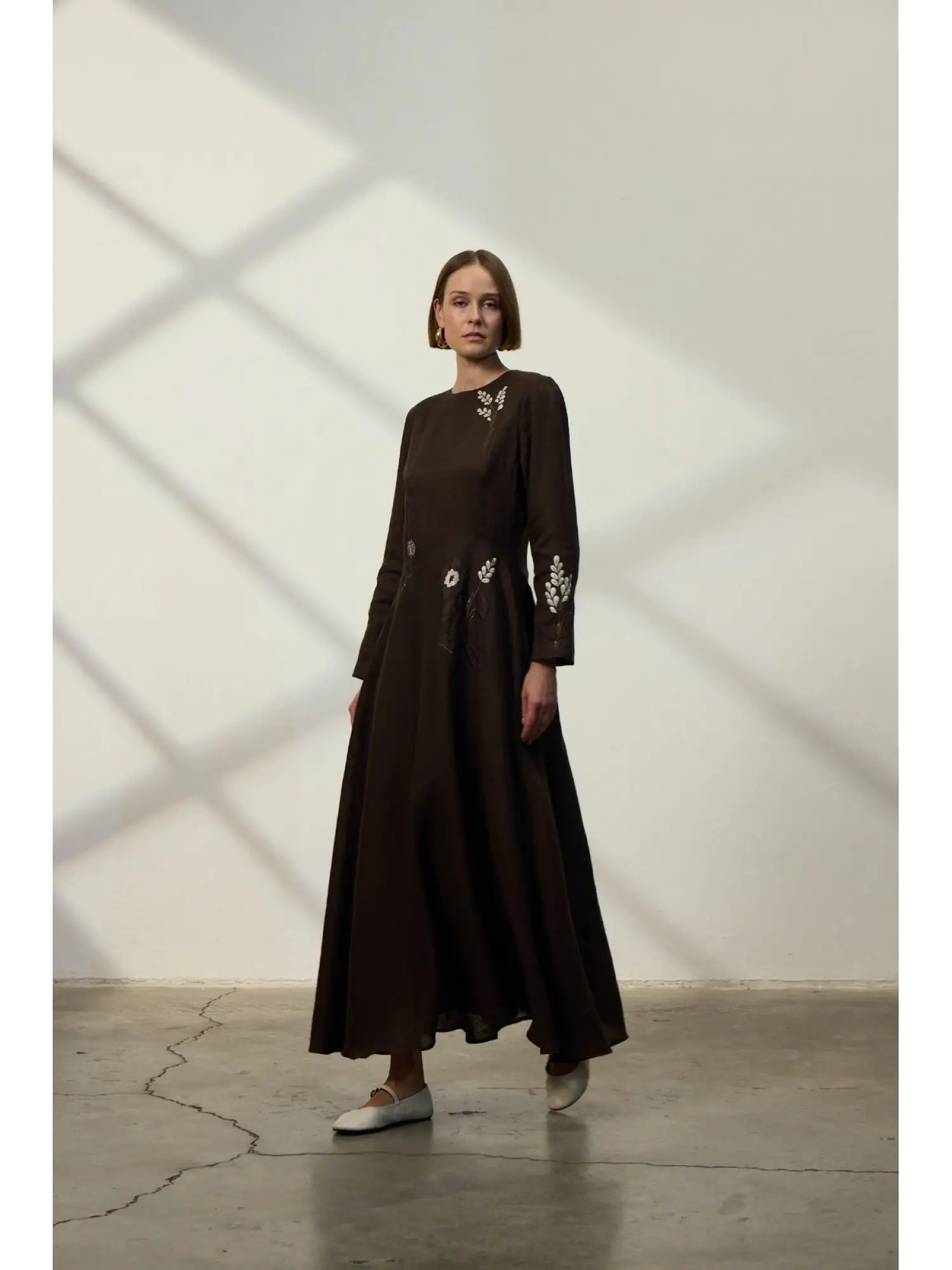 Qupra Nakış Detaylı Volanlı Keten Elbise WAD1528