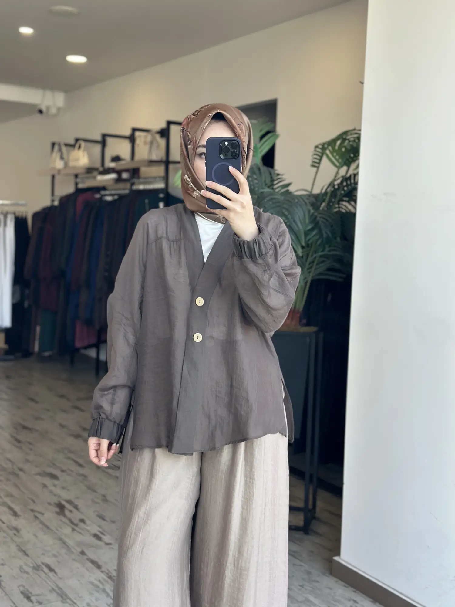 Almarwah Kolları Büzgülü Düğmeli Tencel Ceket 405024