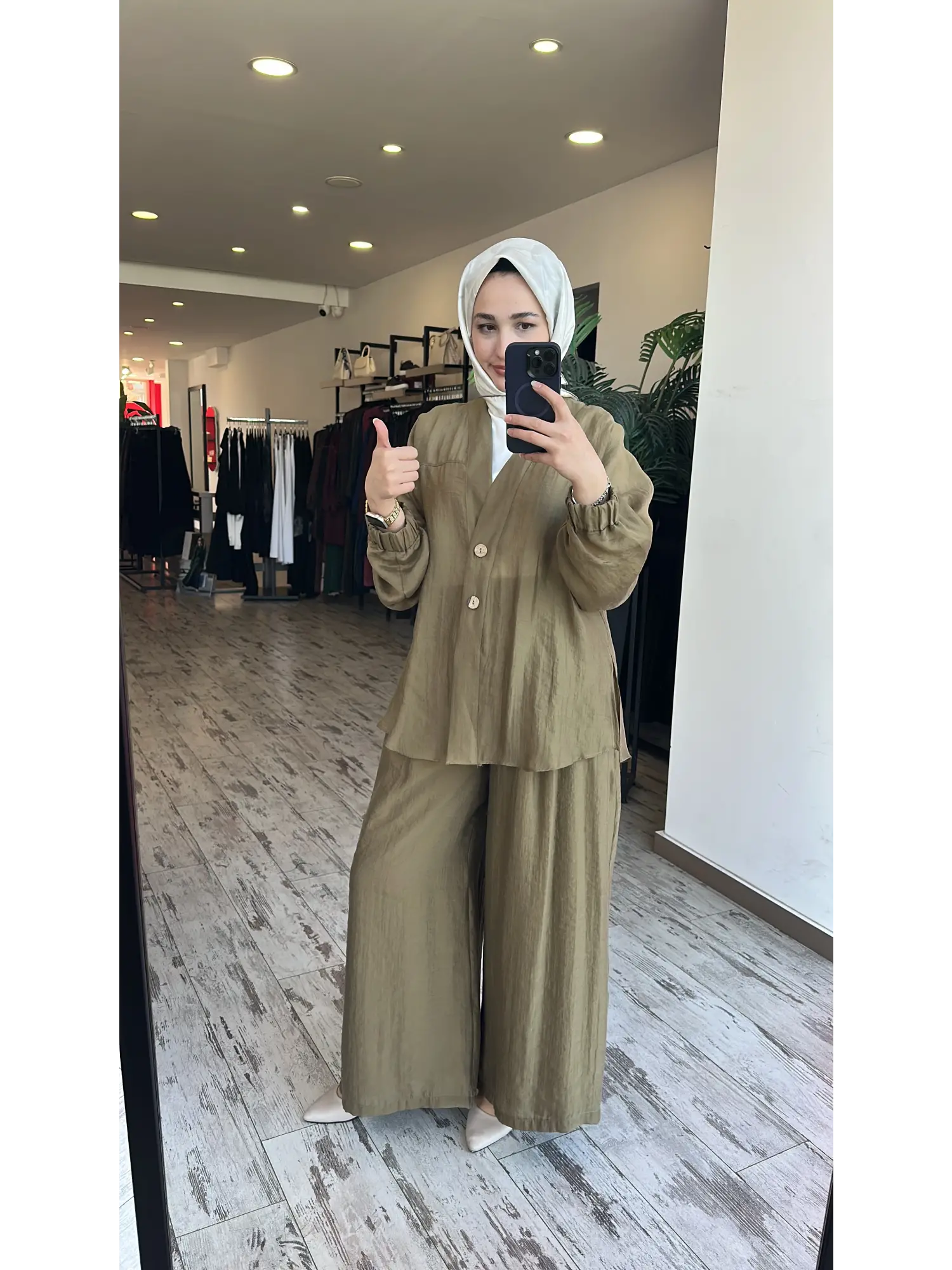 Almarwah Kolları Büzgülü Düğmeli Tencel Ceket 405024