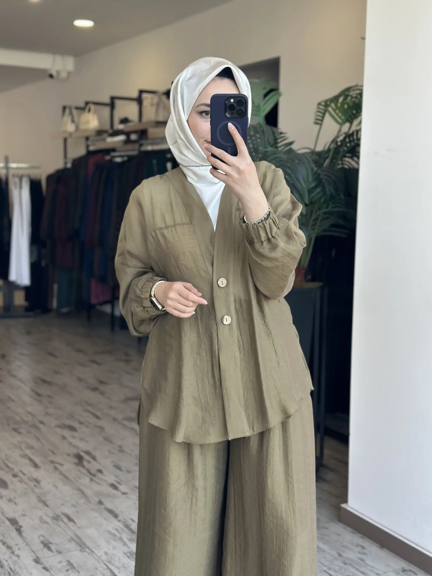 Almarwah Kolları Büzgülü Düğmeli Tencel Ceket 405024