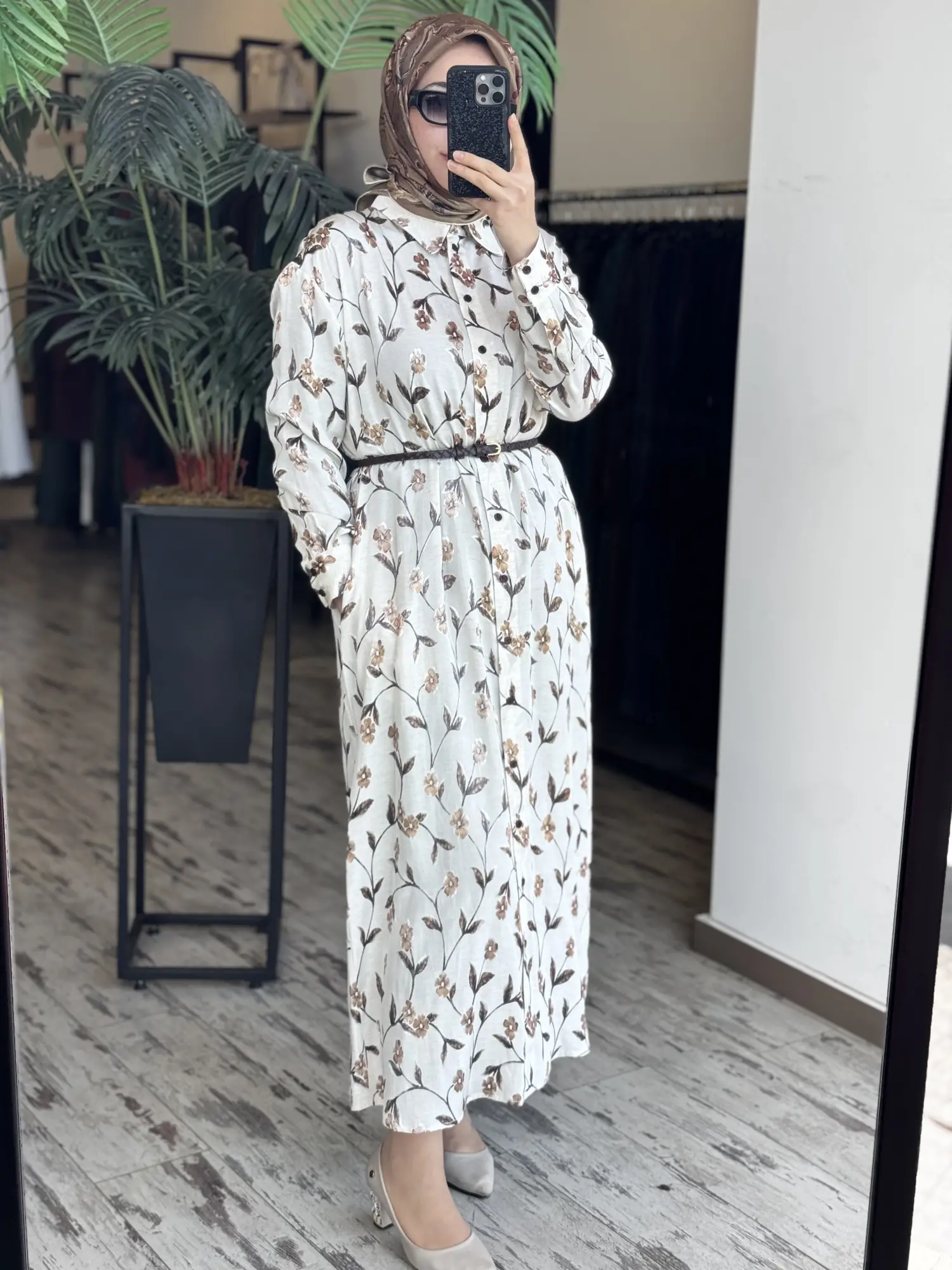 Vuu Jakarlı Çiçek Desenli Kemerli Elbise