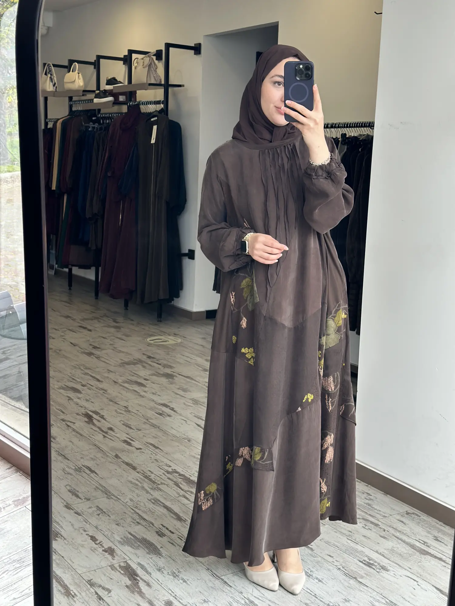 Misswhence Jakarlı Desenli Kumaş Parçalı Büyük Beden Cupra İpek Elbise V3310