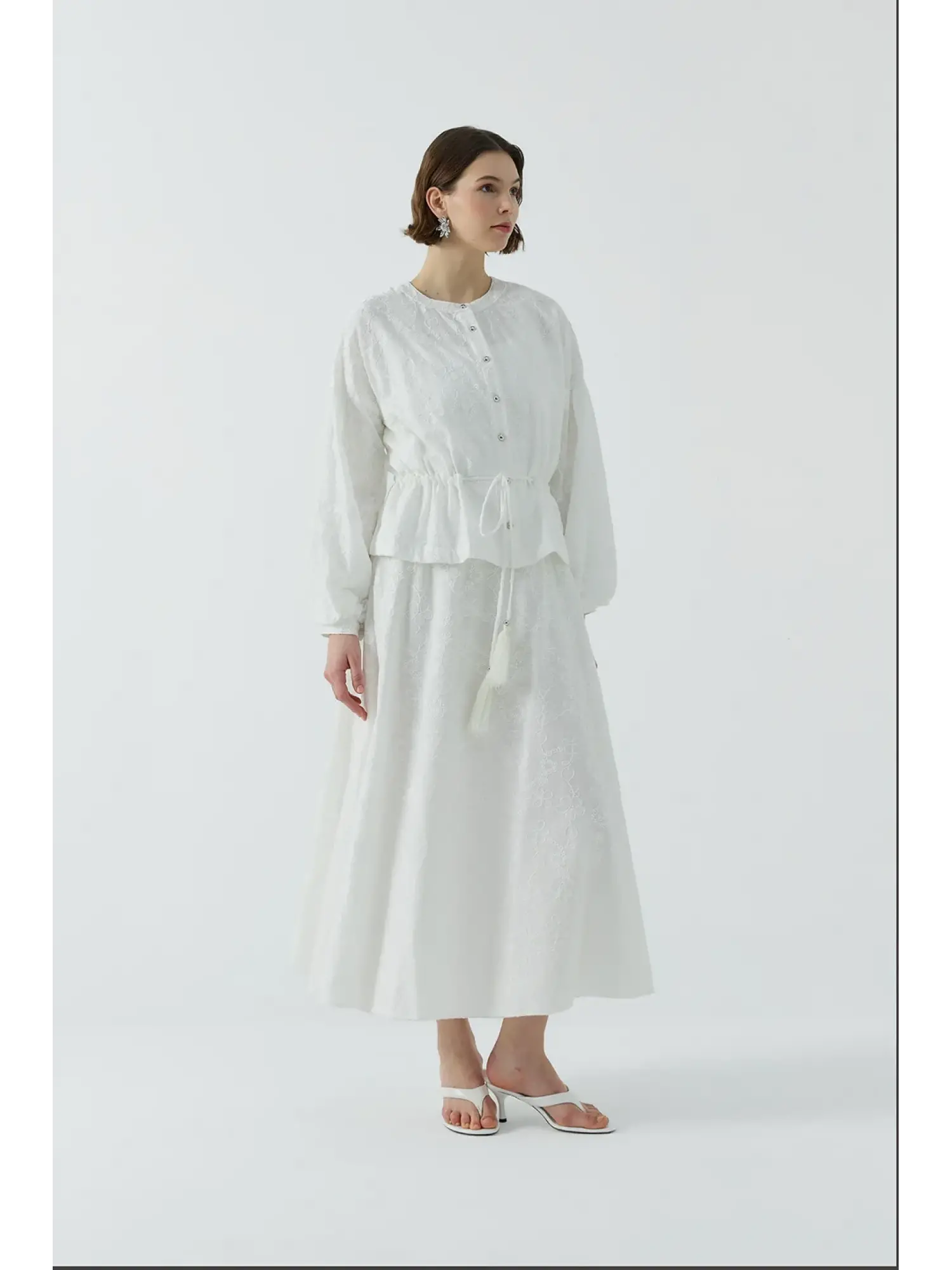 Clande Nakış İşlemeli Beli Büzdürmeli Gömlek Etek Takım