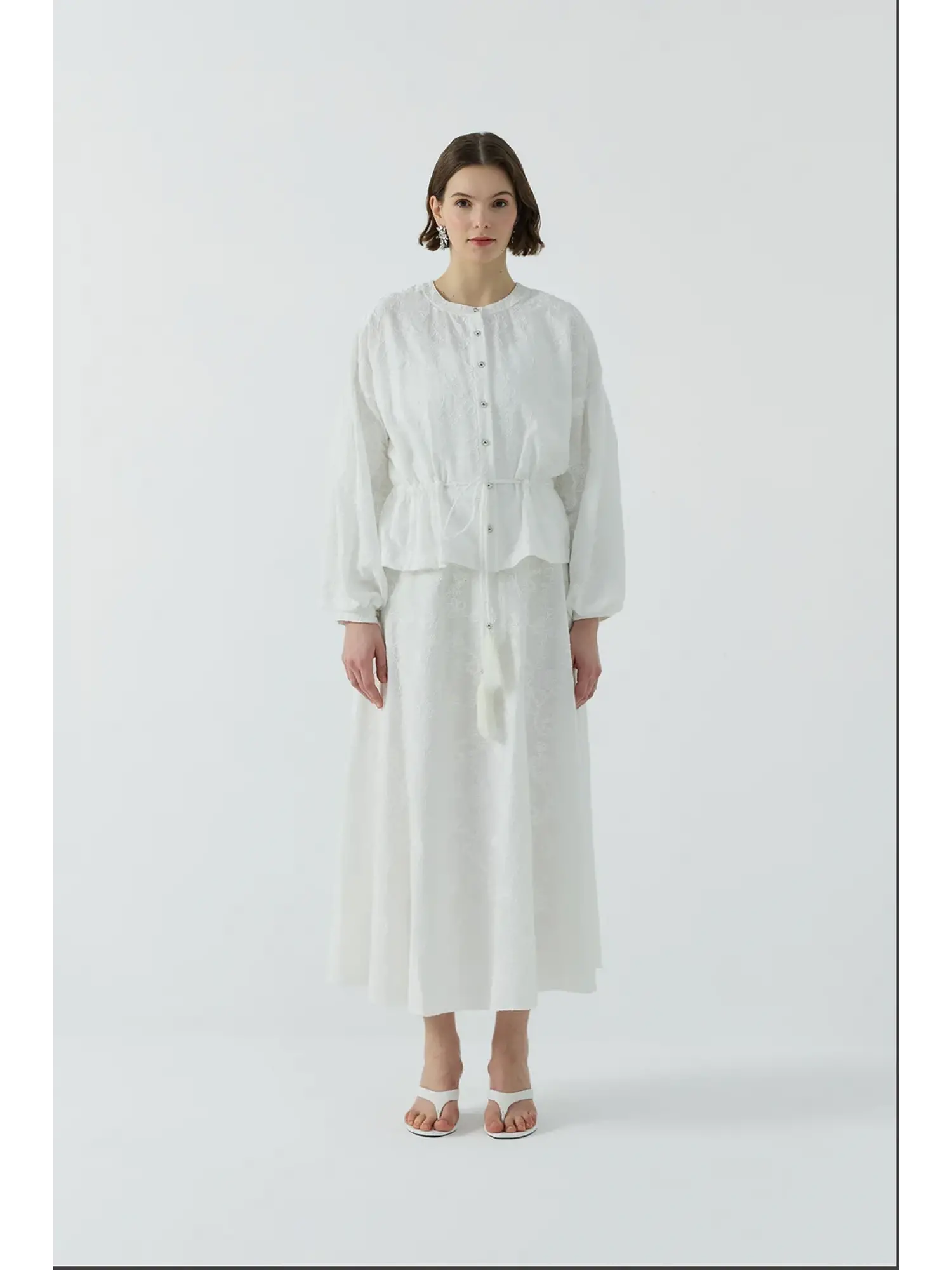 Clande Nakış İşlemeli Beli Büzdürmeli Gömlek Etek Takım