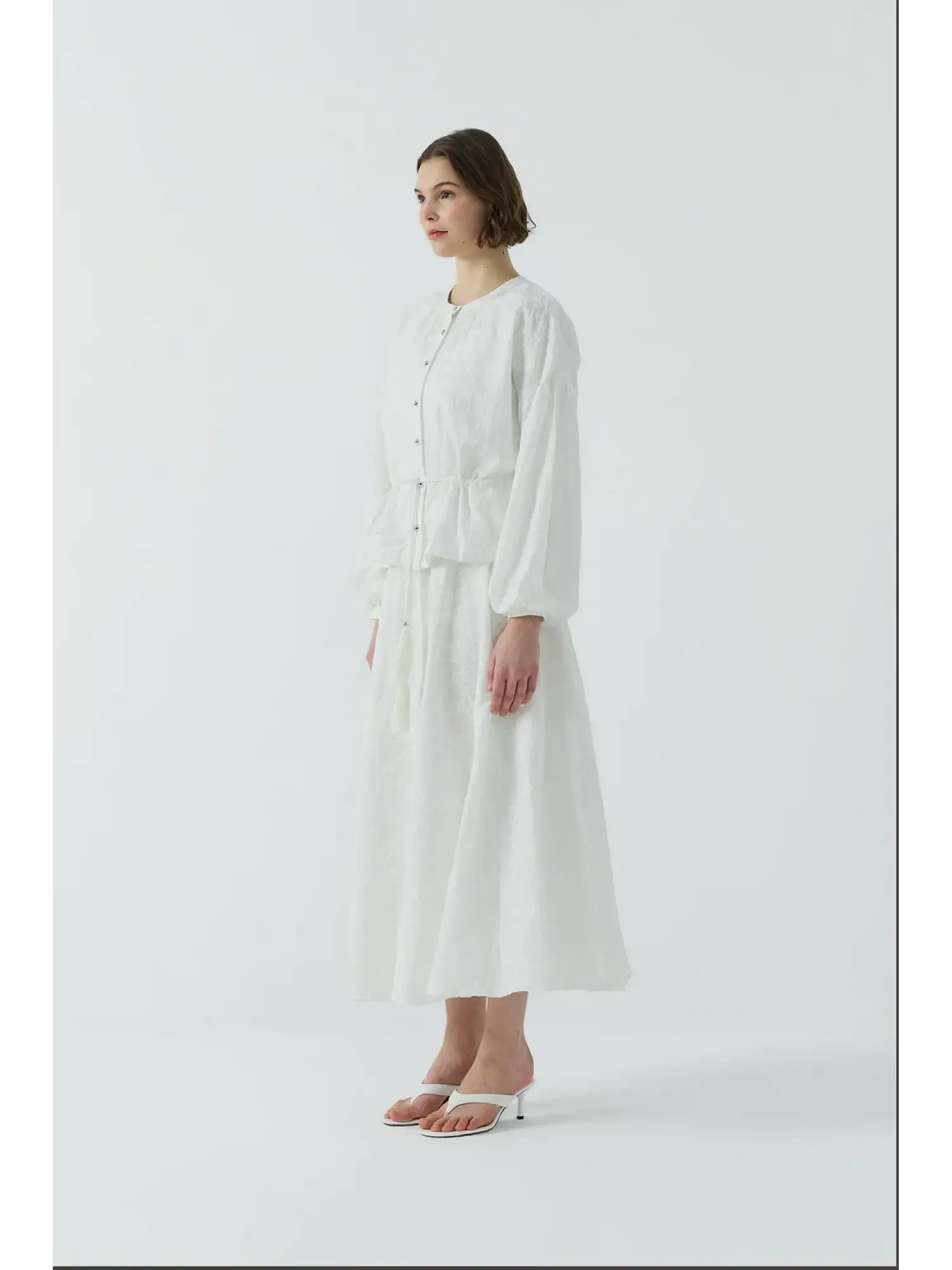 Clande Nakış İşlemeli Beli Büzdürmeli Gömlek Etek Takım