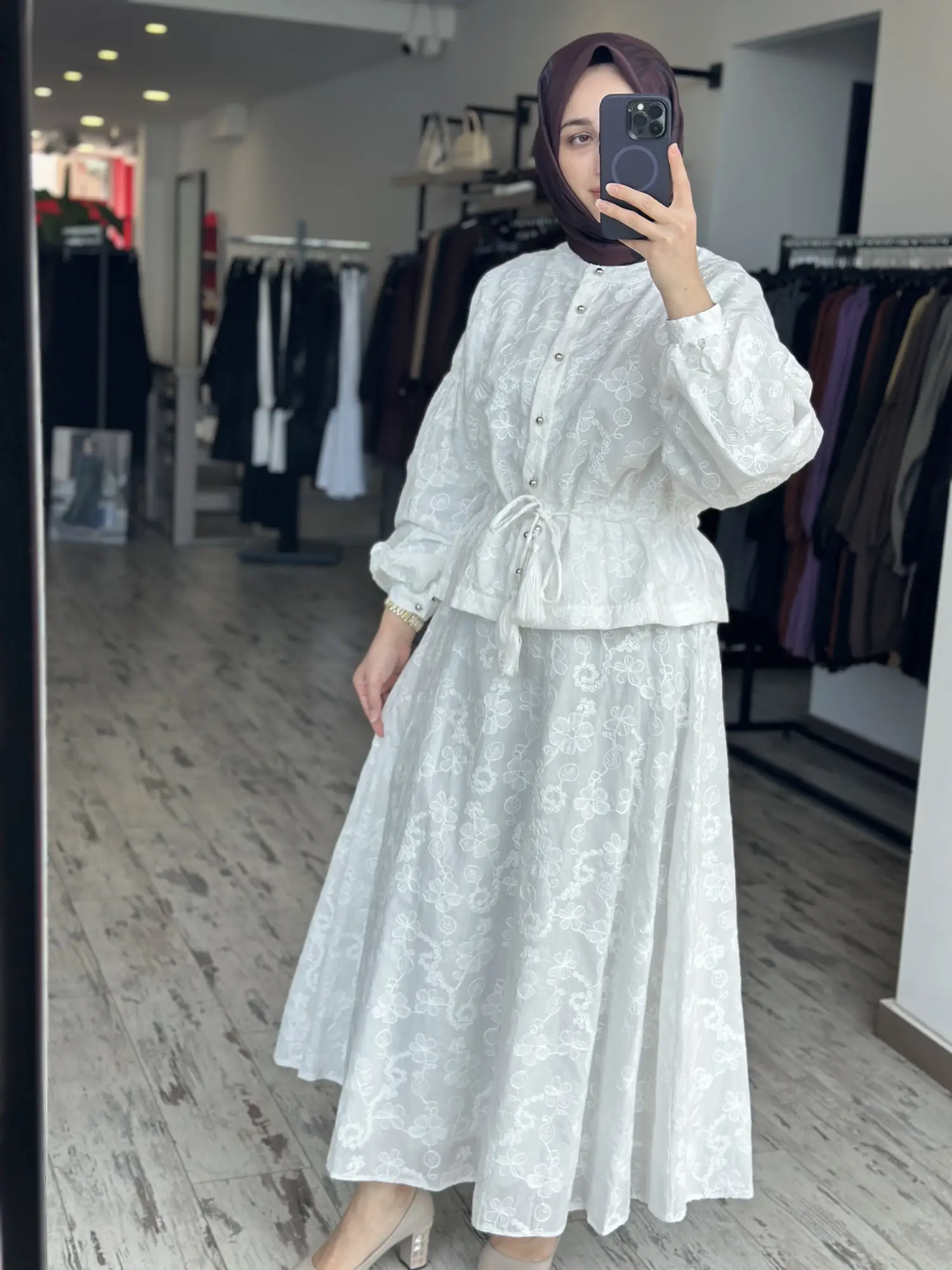 Clande Nakış İşlemeli Beli Büzdürmeli Gömlek Etek Takım