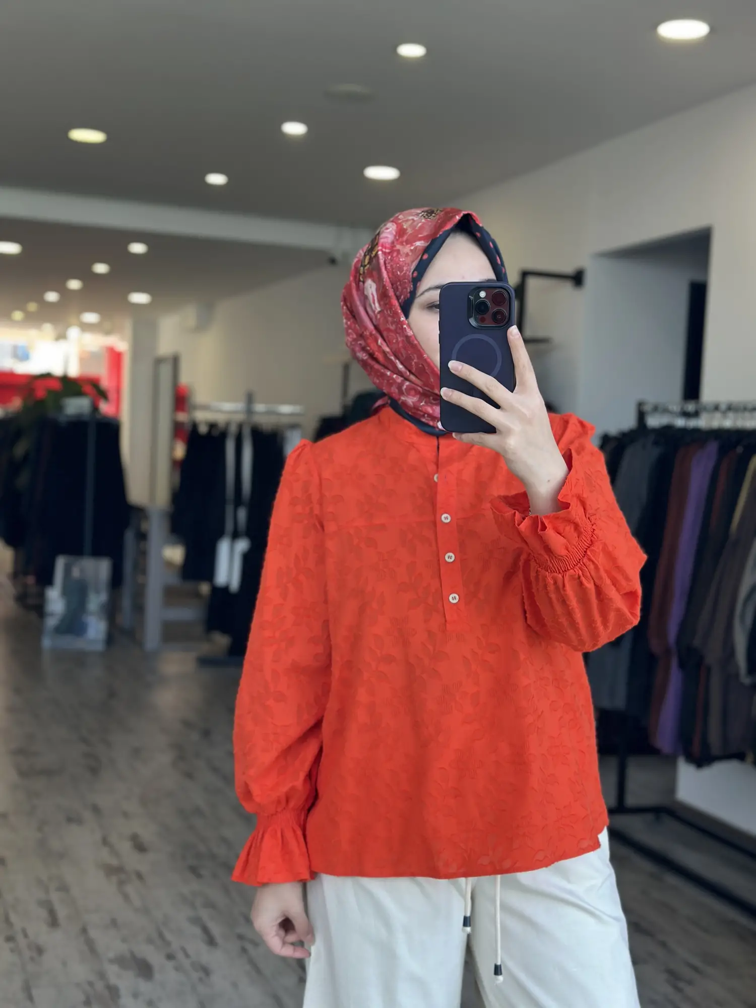 Kayra Kendinden Desenli Yaka Düğmeli Bluz KA10045