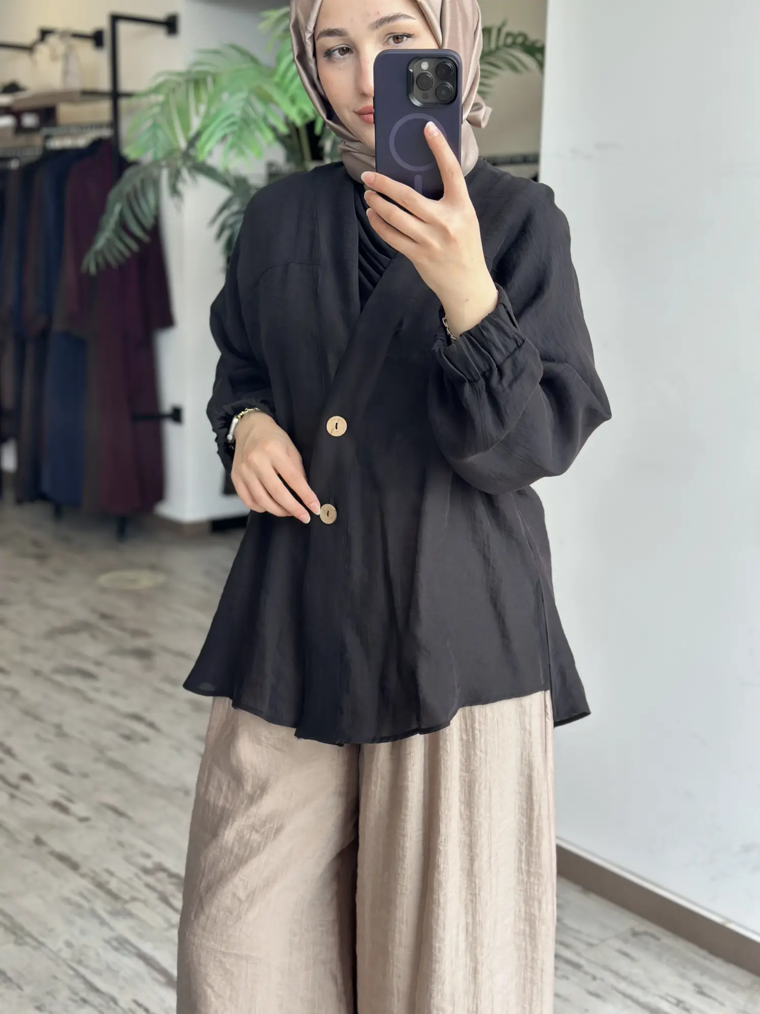 Almarwah Kolları Büzgülü Düğmeli Tencel Ceket 405024