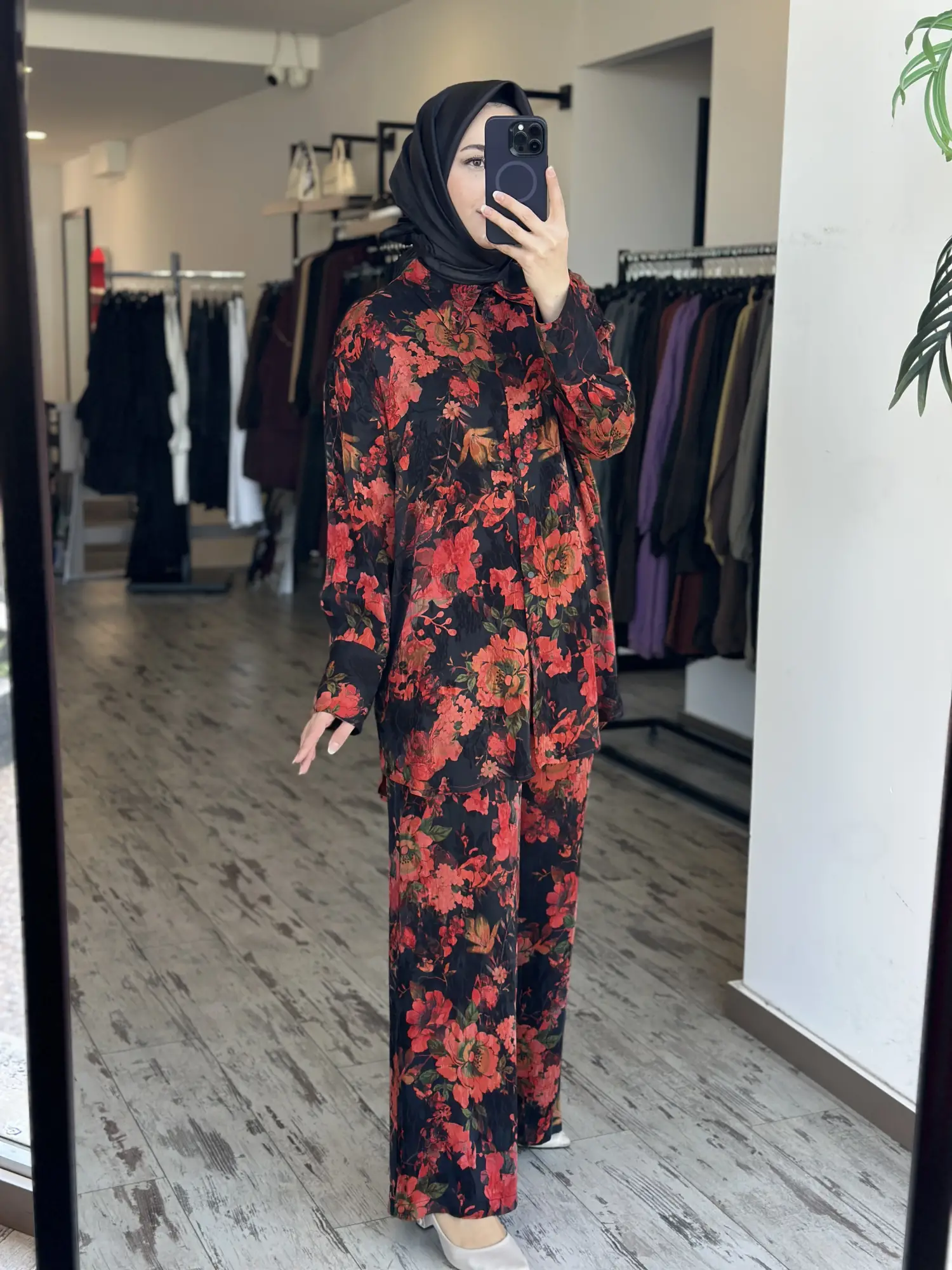 Vuu Çiçek Desenli Jakarlı Cupra İpek Gömlek Pantolon Takım