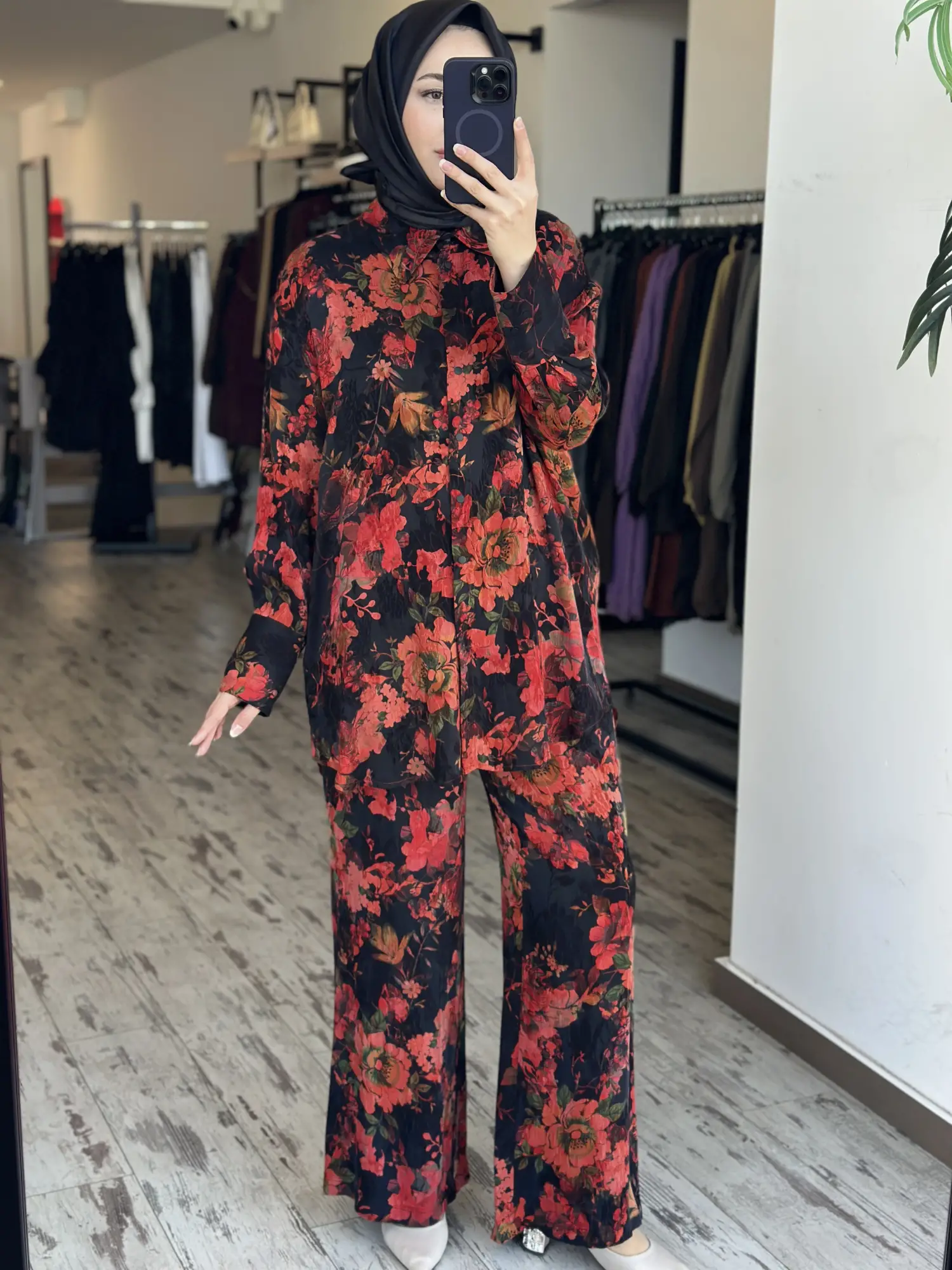 Vuu Çiçek Desenli Jakarlı Cupra İpek Gömlek Pantolon Takım