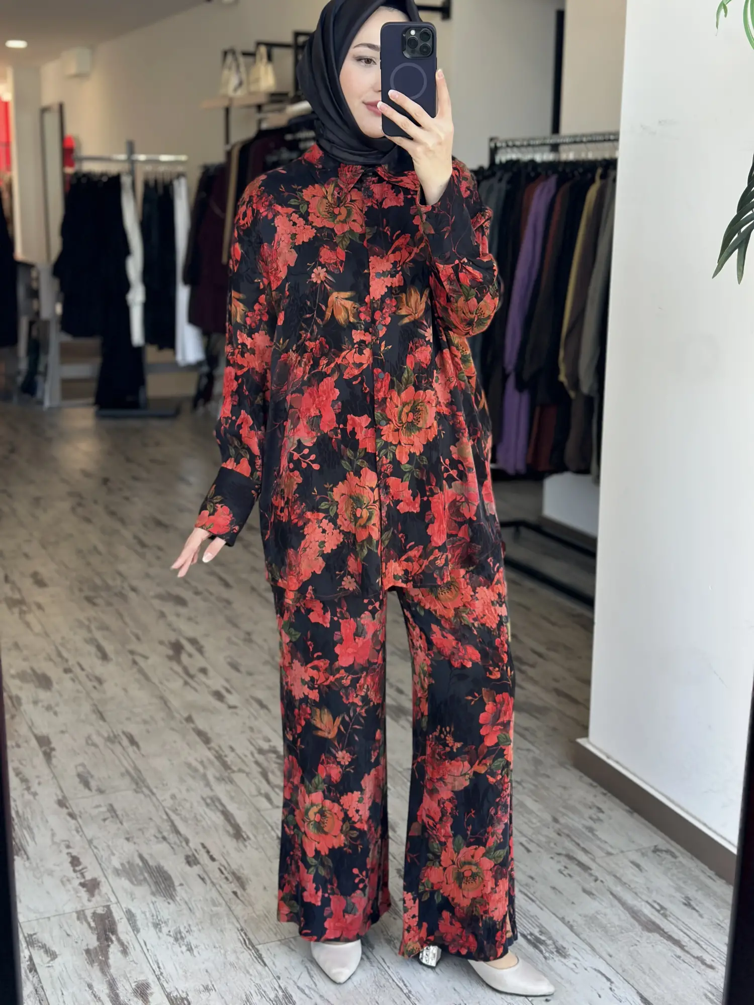 Vuu Çiçek Desenli Jakarlı Cupra İpek Gömlek Pantolon Takım