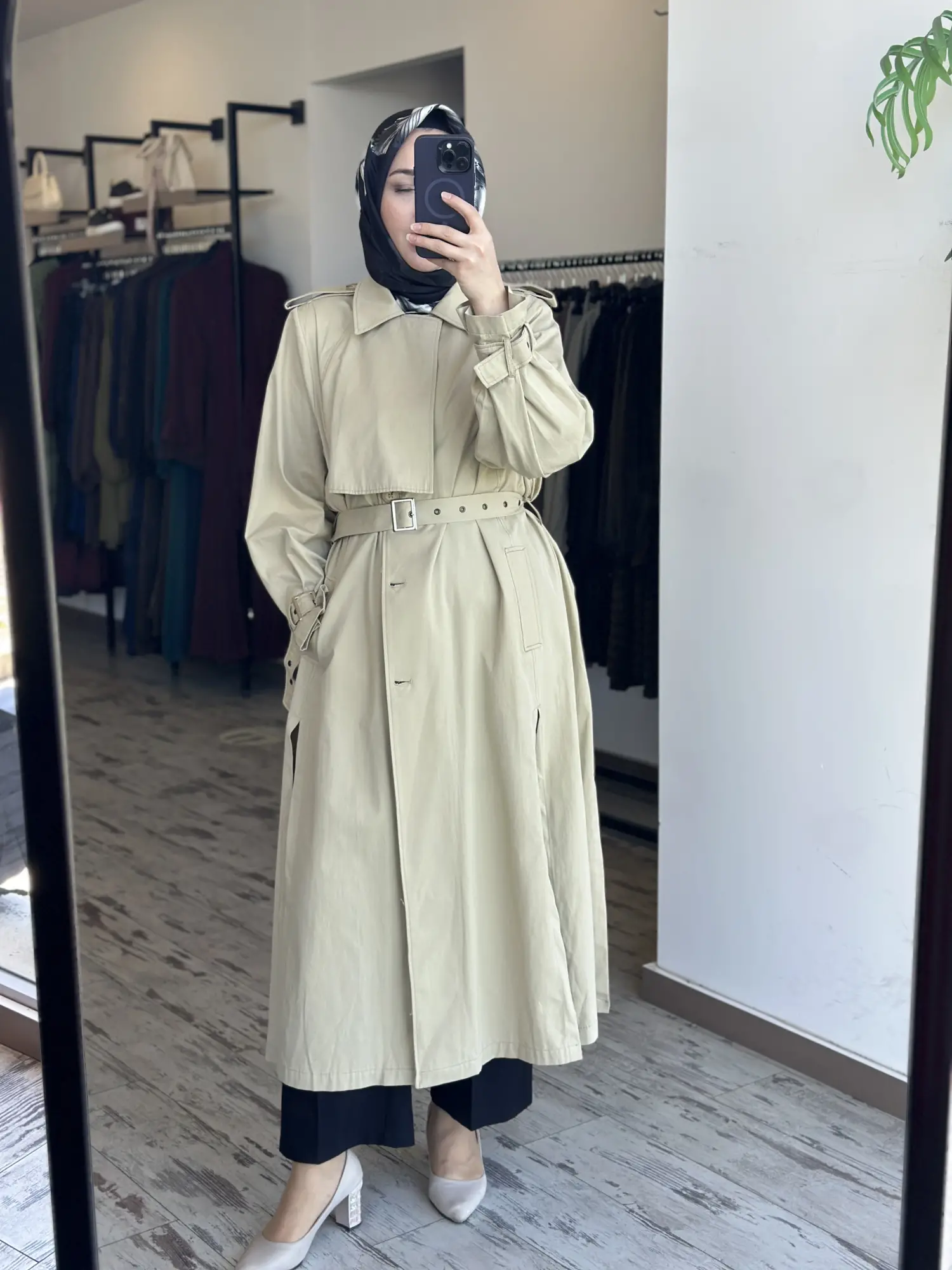 QooQ Store Valen Trench 26SS601
