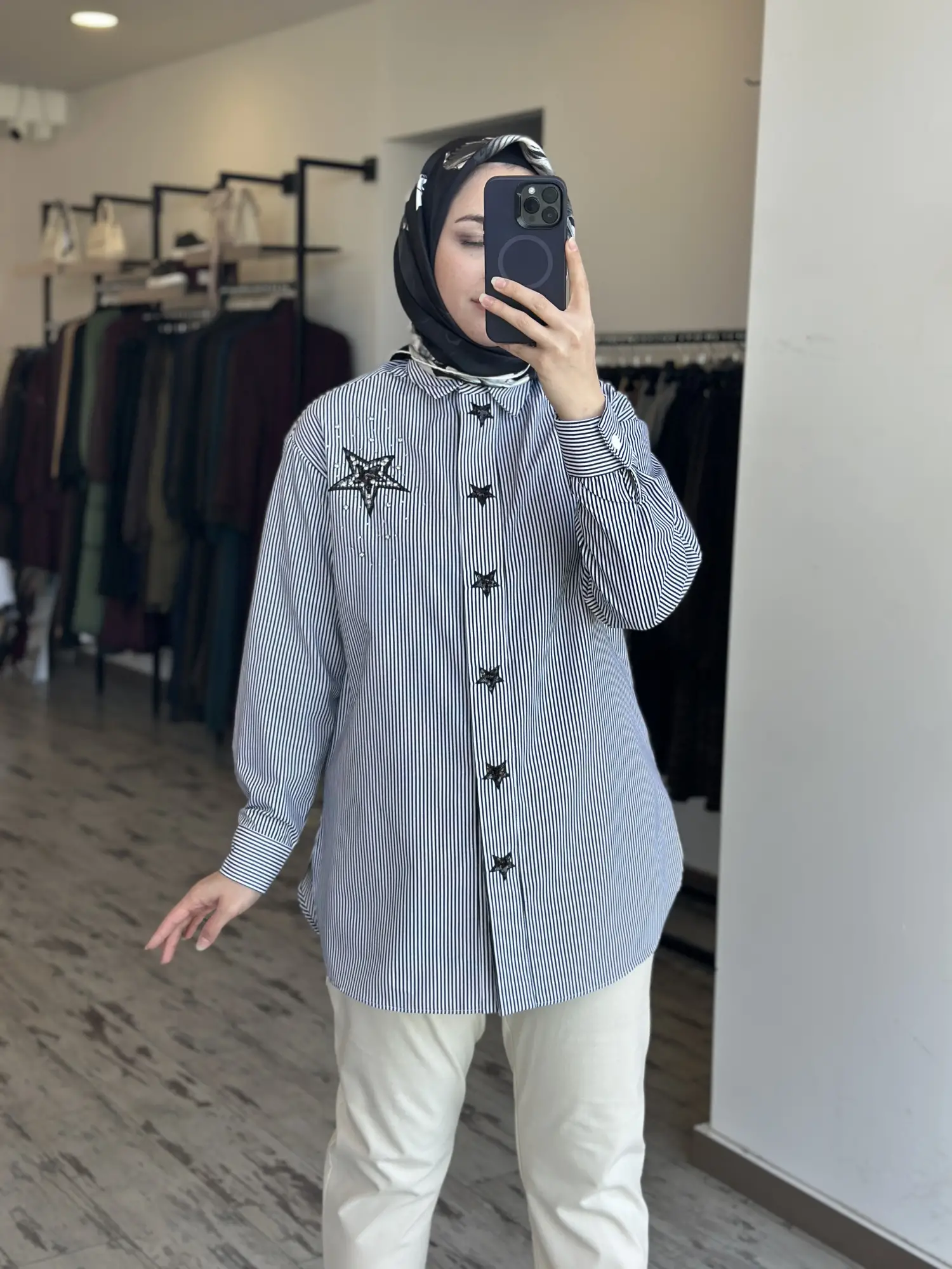 MAQ Yıldız Payet Detaylı Çizgili Gömlek