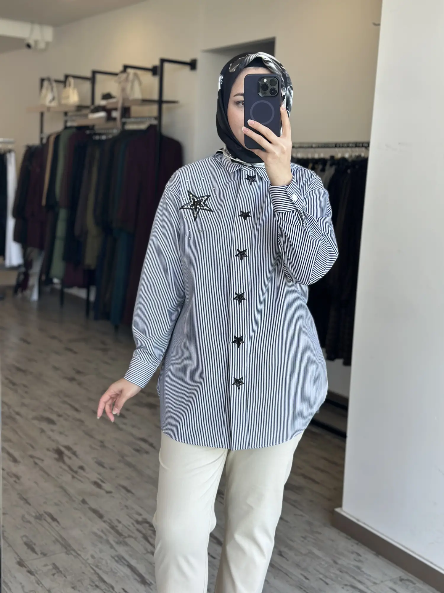 MAQ Yıldız Payet Detaylı Çizgili Gömlek