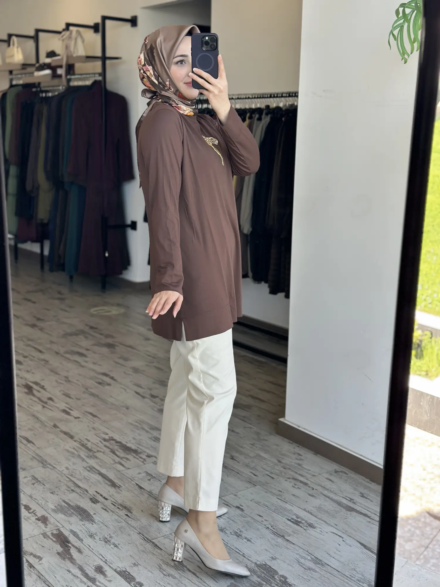 Qupra Önü Taş Detaylı Uzun Kollu Modal Penye Tunik WAD1411