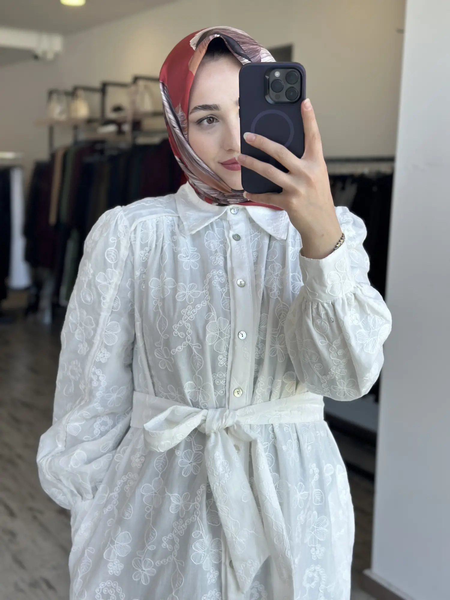 Clande Rahat Kesim Brod Gömlek Elbise