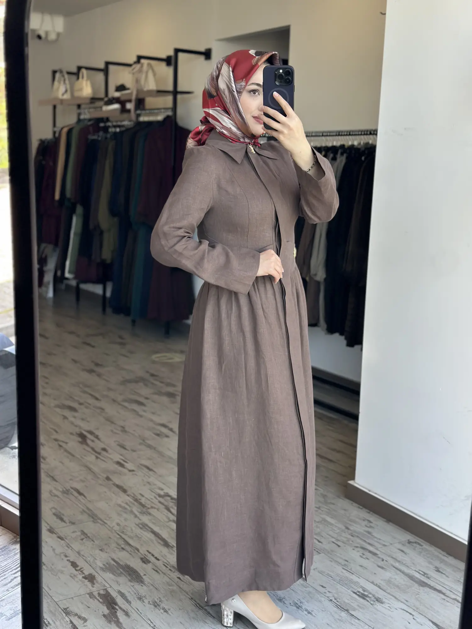 Clande Gold Yıldız Düğmeli Keten Gömlek Elbise