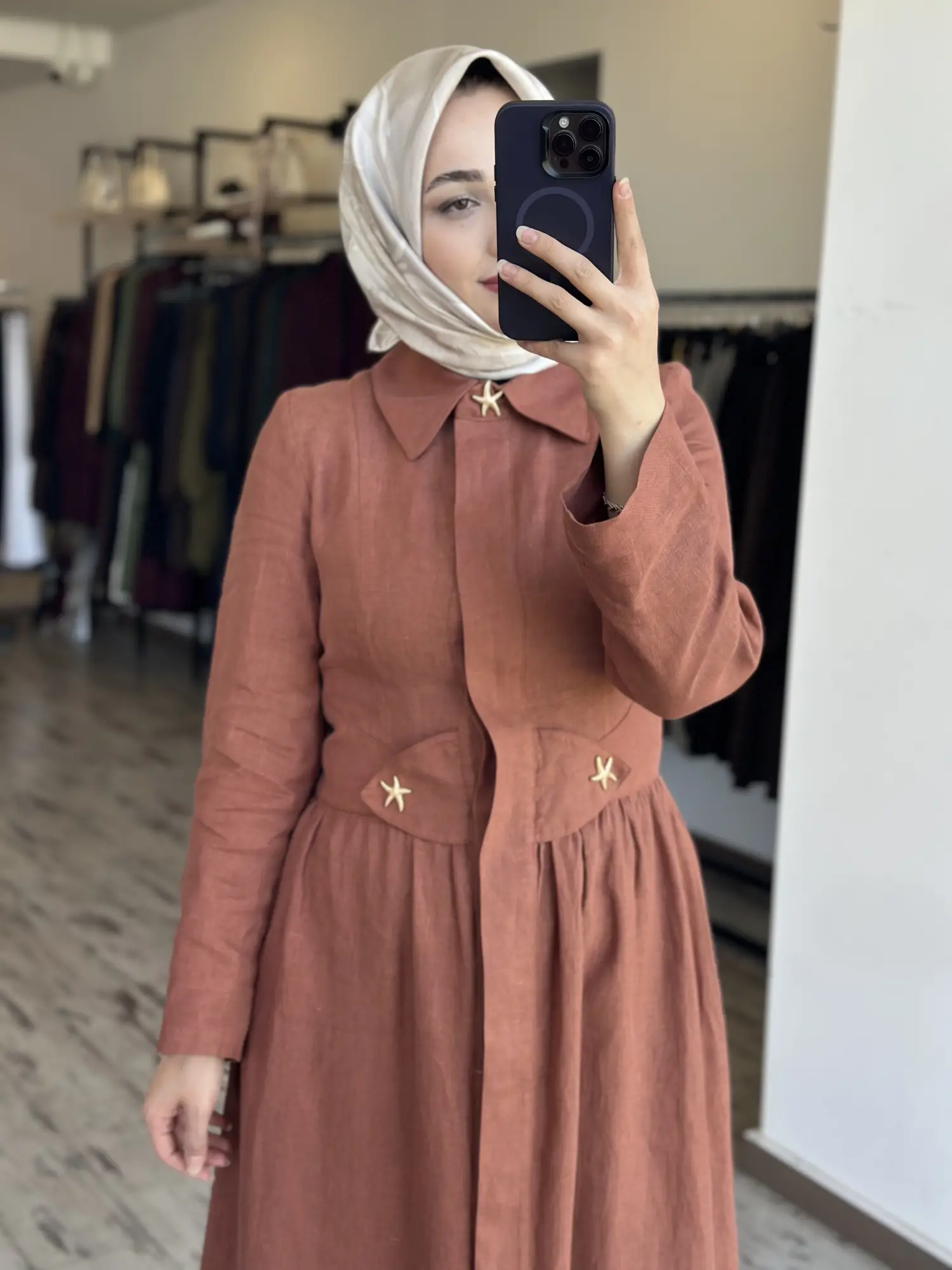 Clande Gold Yıldız Düğmeli Keten Gömlek Elbise