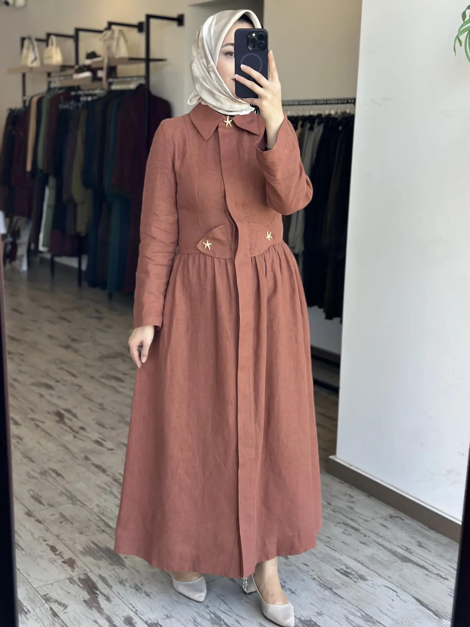 Clande Gold Yıldız Düğmeli Keten Gömlek Elbise