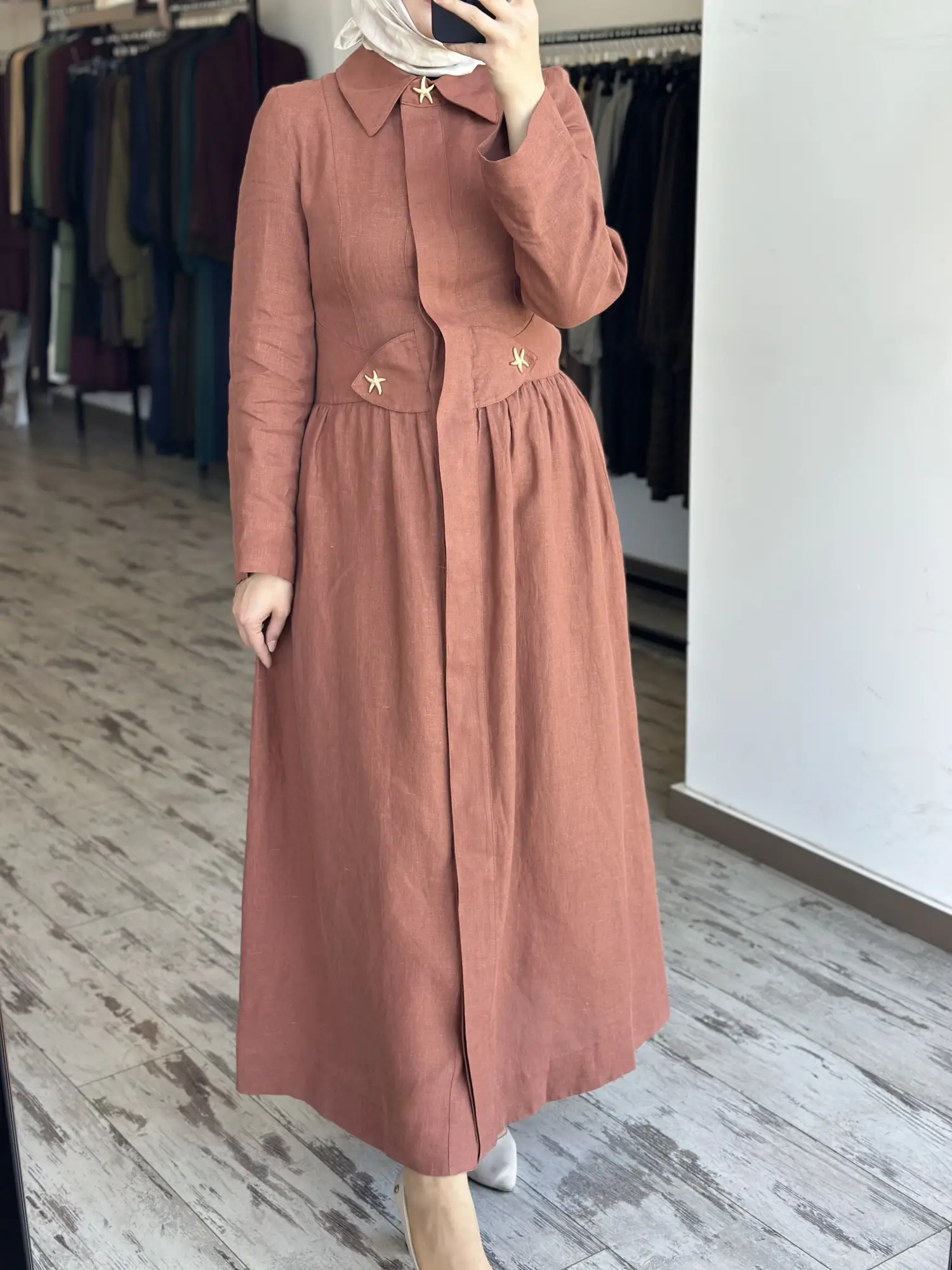 Clande Gold Yıldız Düğmeli Keten Gömlek Elbise