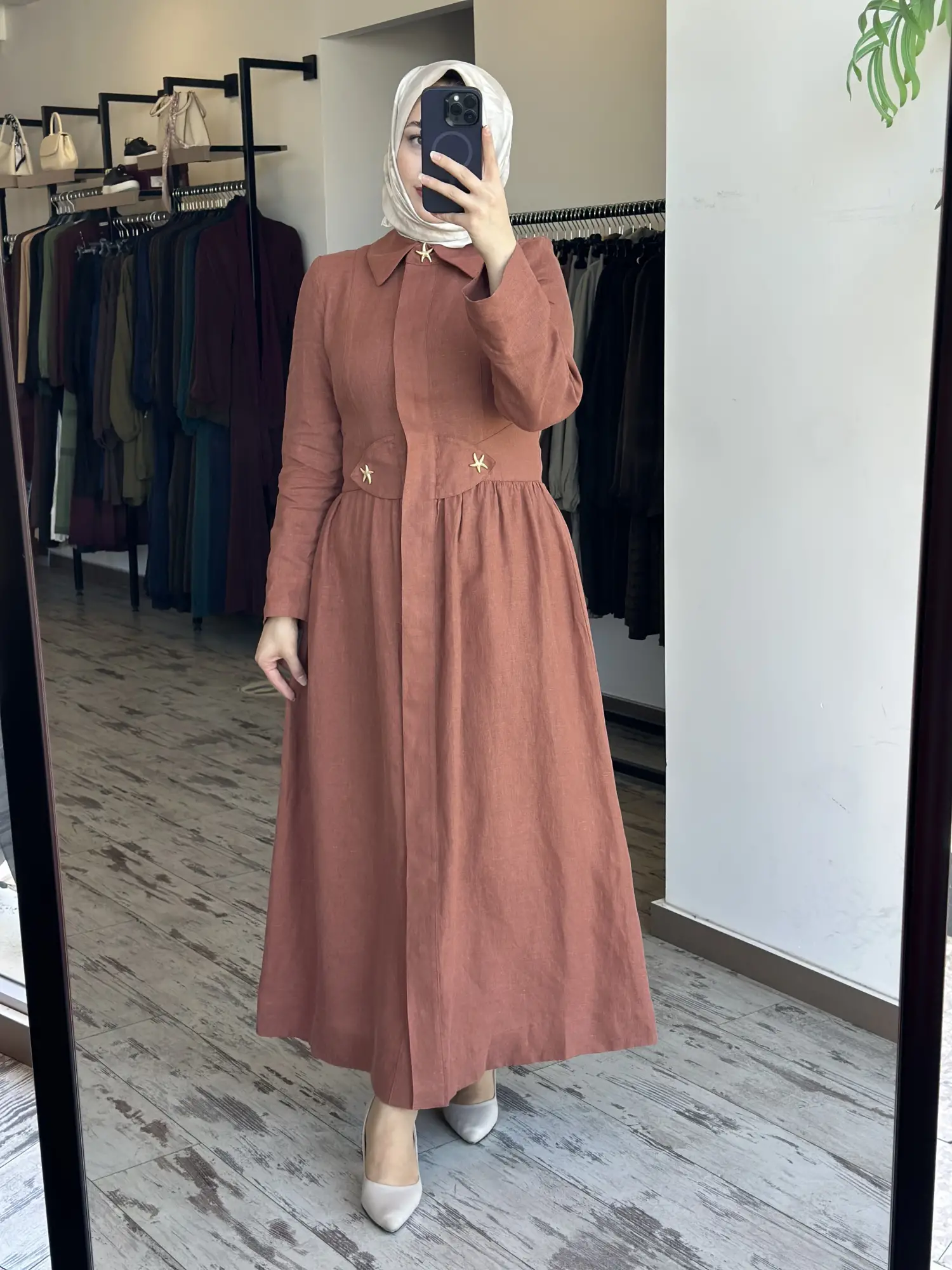 Clande Gold Yıldız Düğmeli Keten Gömlek Elbise