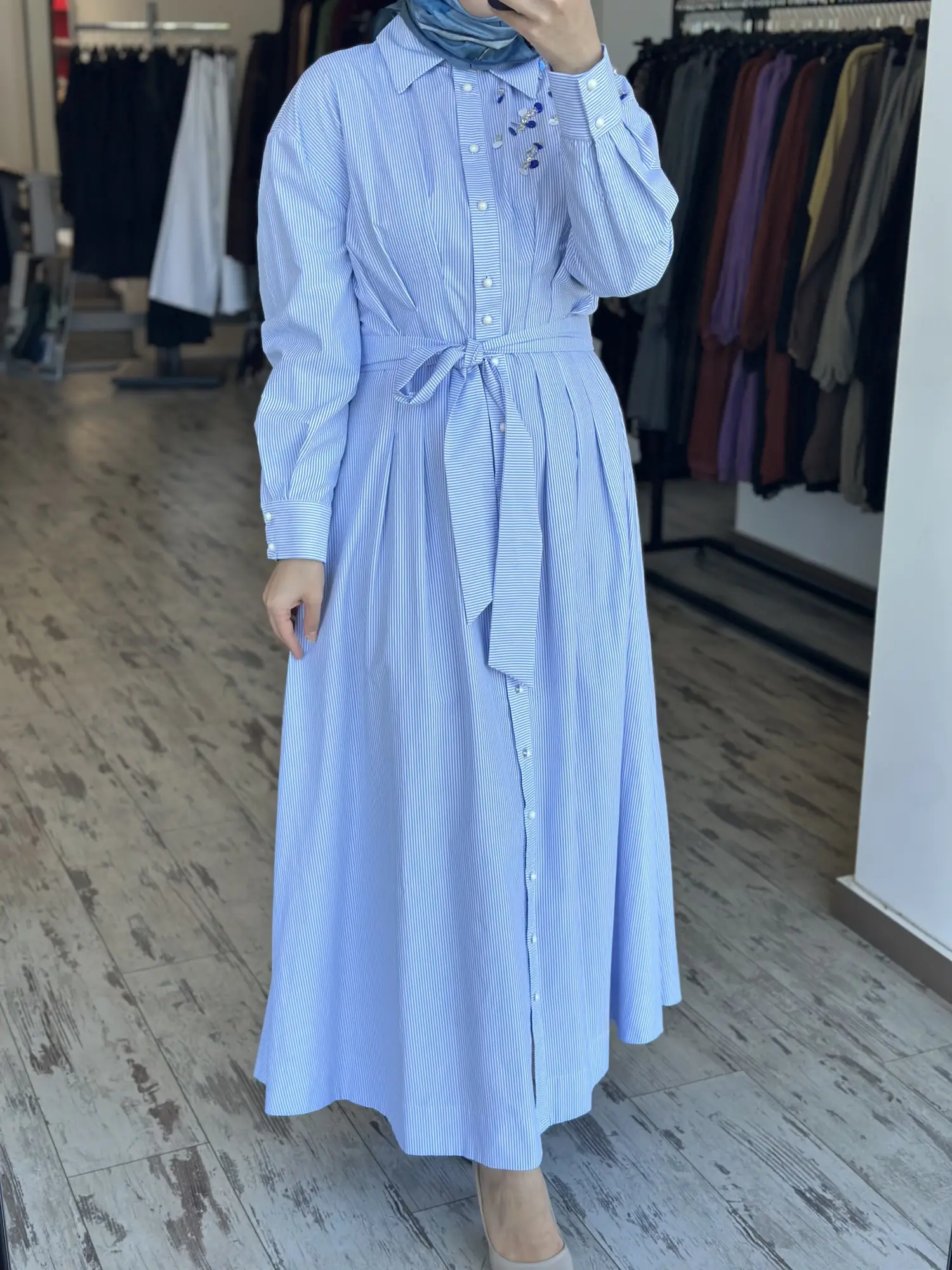 Clande Çizgili Payet Detaylı Gömlek Elbise