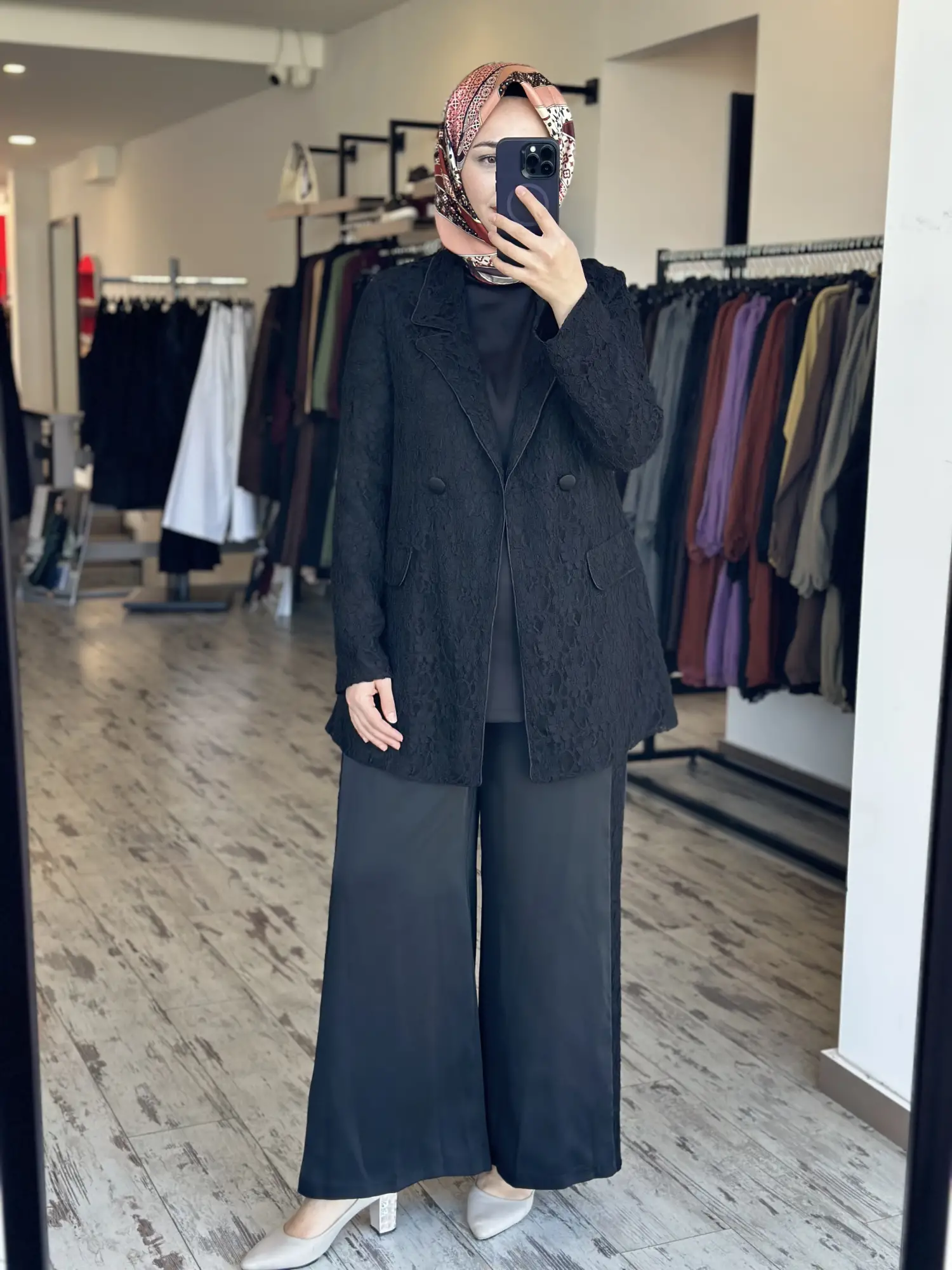 Zems Güpür Saten Komlinli 3 lü Şık Pantolonlu Takım 2T072