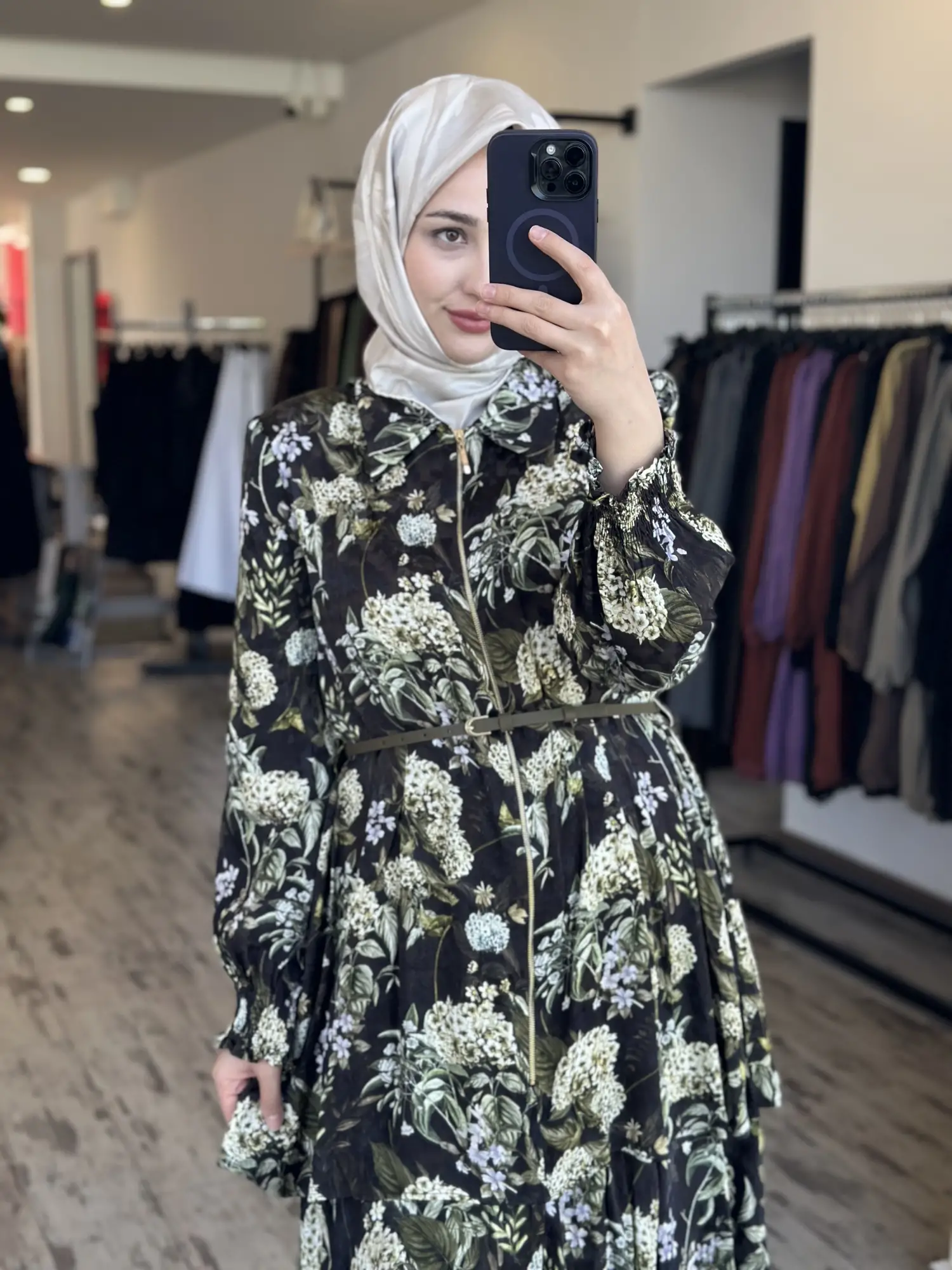 Vuu Çiçek Desenli Fermuar Detaylı Katlı Elbise