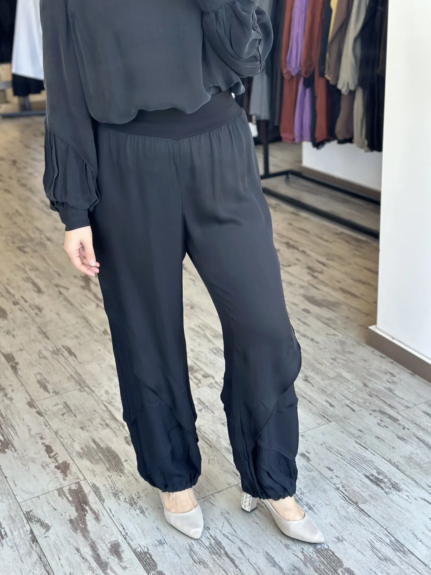 Misswhence Paçası Parça ve Büzdürme Detaylı Rahat Chanel Keten Pantolon 39117K