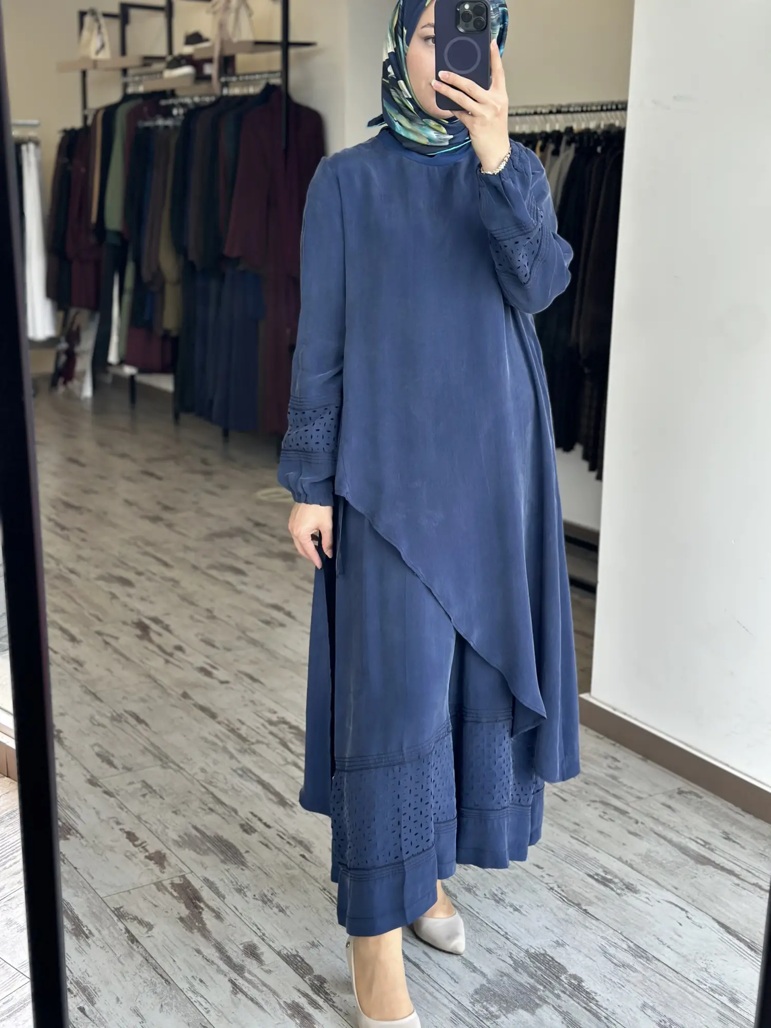 Misswhence Lazer Kesim Detaylı Asimetrik Cupra İpek Tunik Pantolon Takım 39003