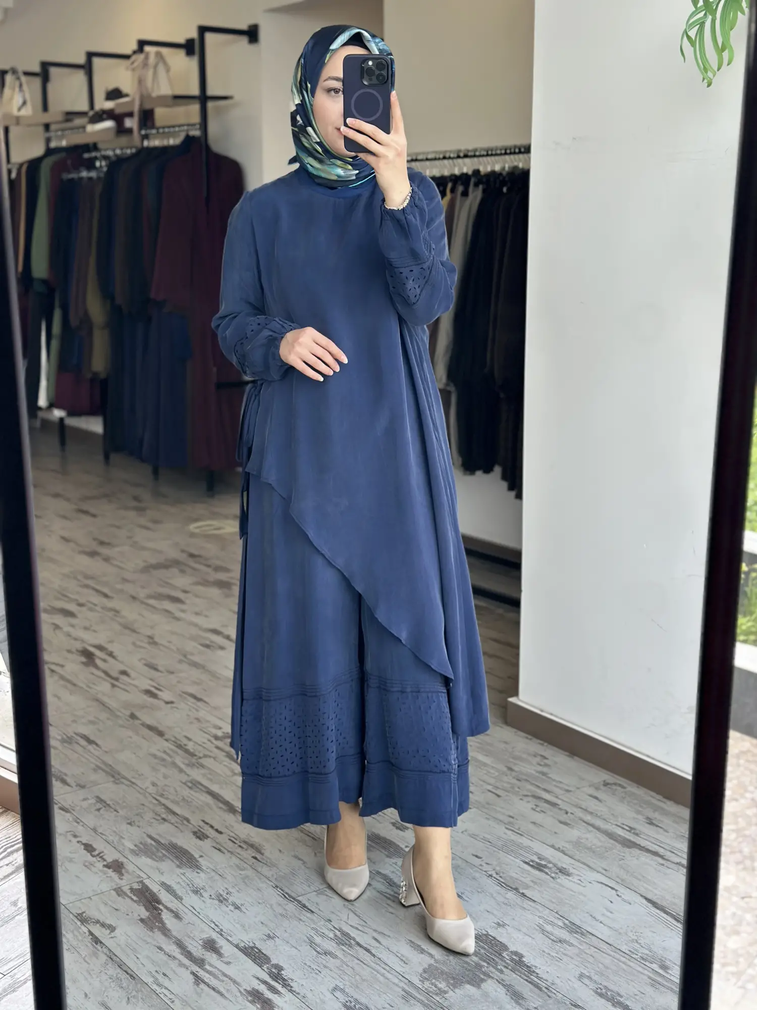 Misswhence Lazer Kesim Detaylı Asimetrik Cupra İpek Tunik Pantolon Takım 39003