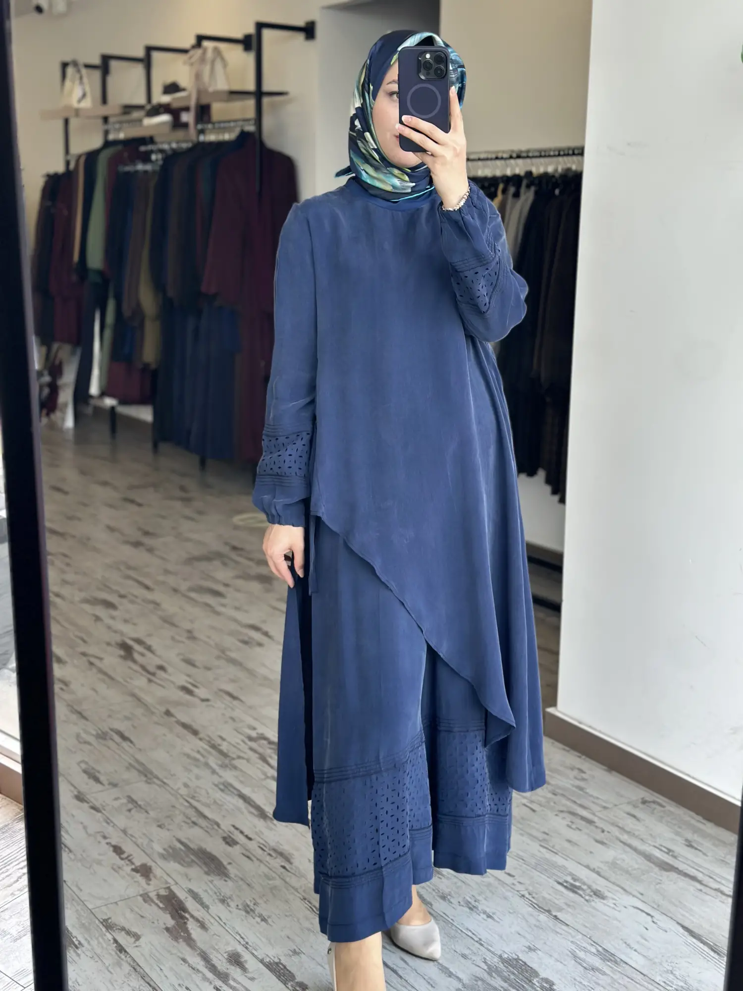 Misswhence Lazer Kesim Detaylı Asimetrik Cupra İpek Tunik Pantolon Takım 39003