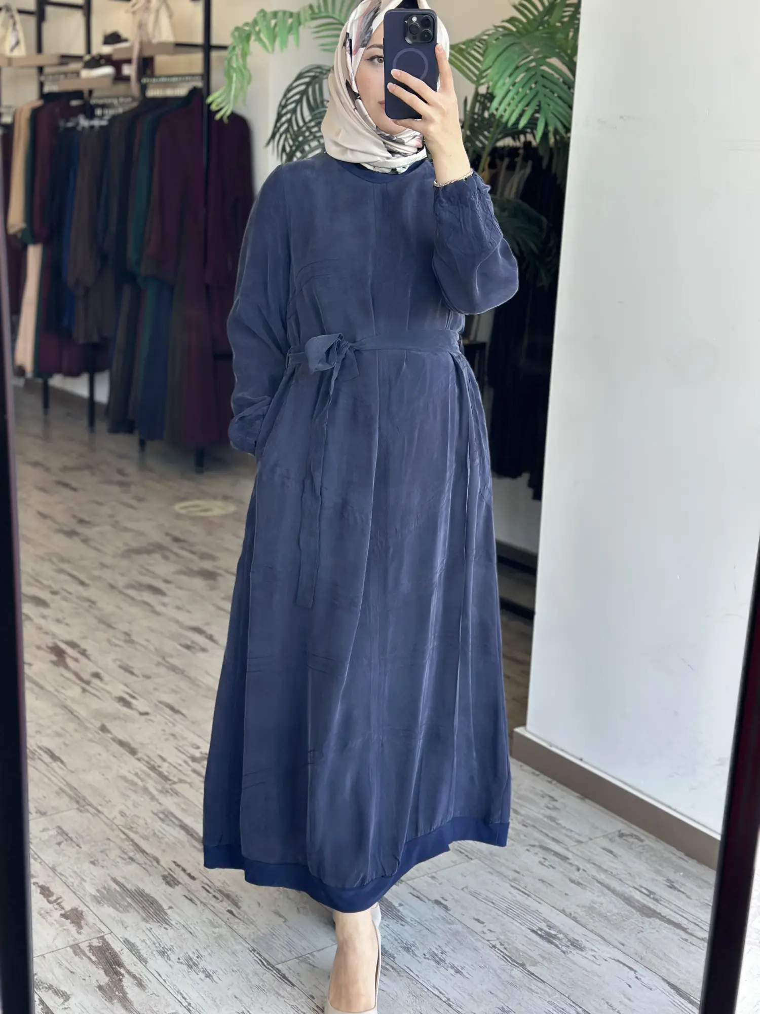 Misswhence Spor Dikiş Detaylı Cupra İpek Elbise 39800