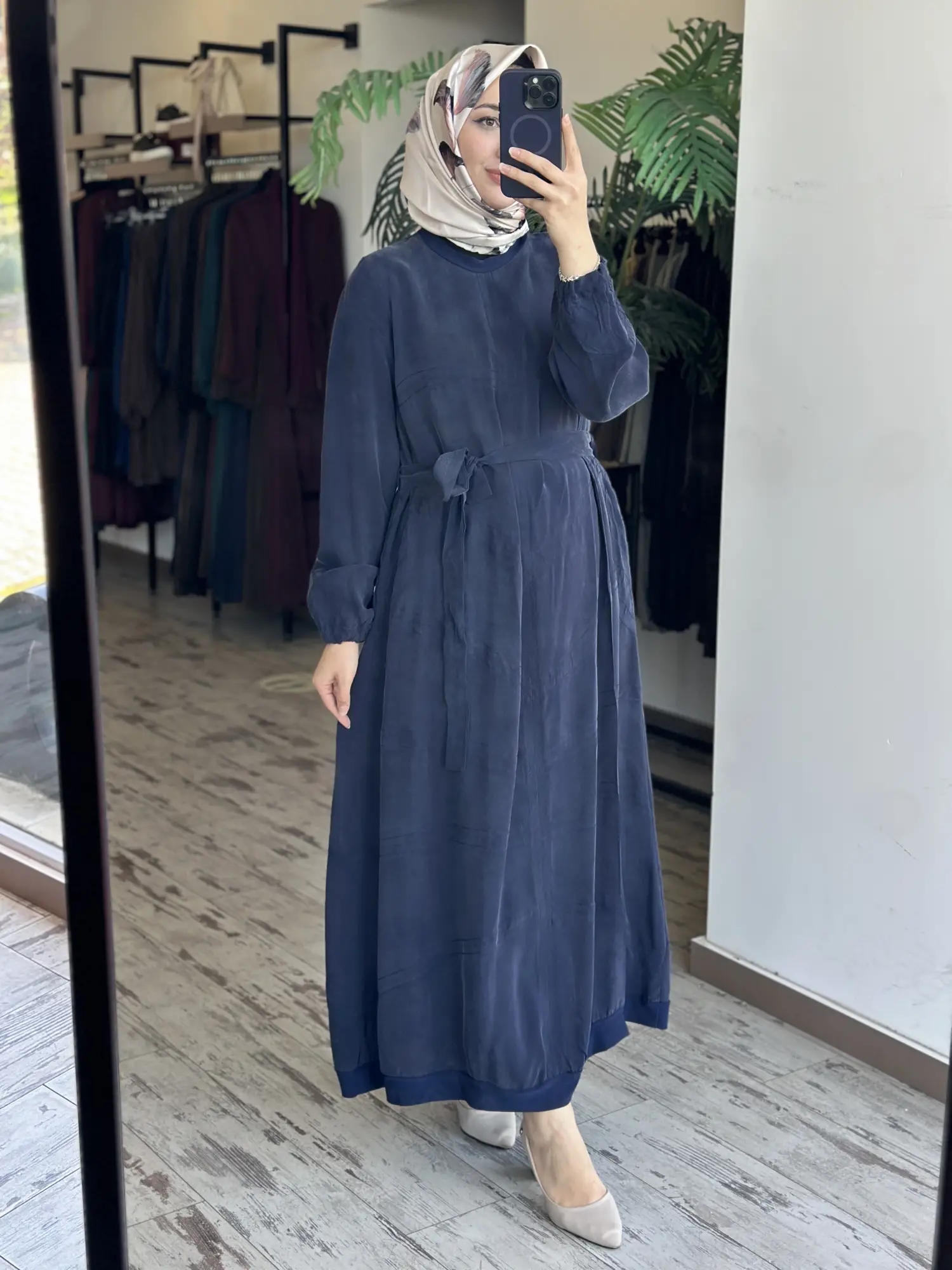 Misswhence Spor Dikiş Detaylı Cupra İpek Elbise 39800