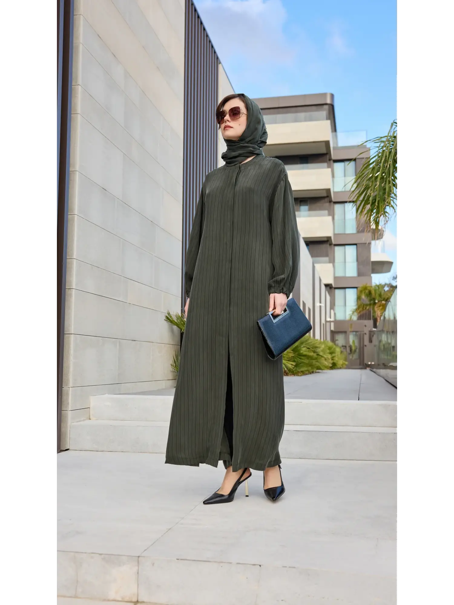 Misswhence Şal Aksesuarlı Çizgi Detaylı Cupra İpek Pardesü 39514