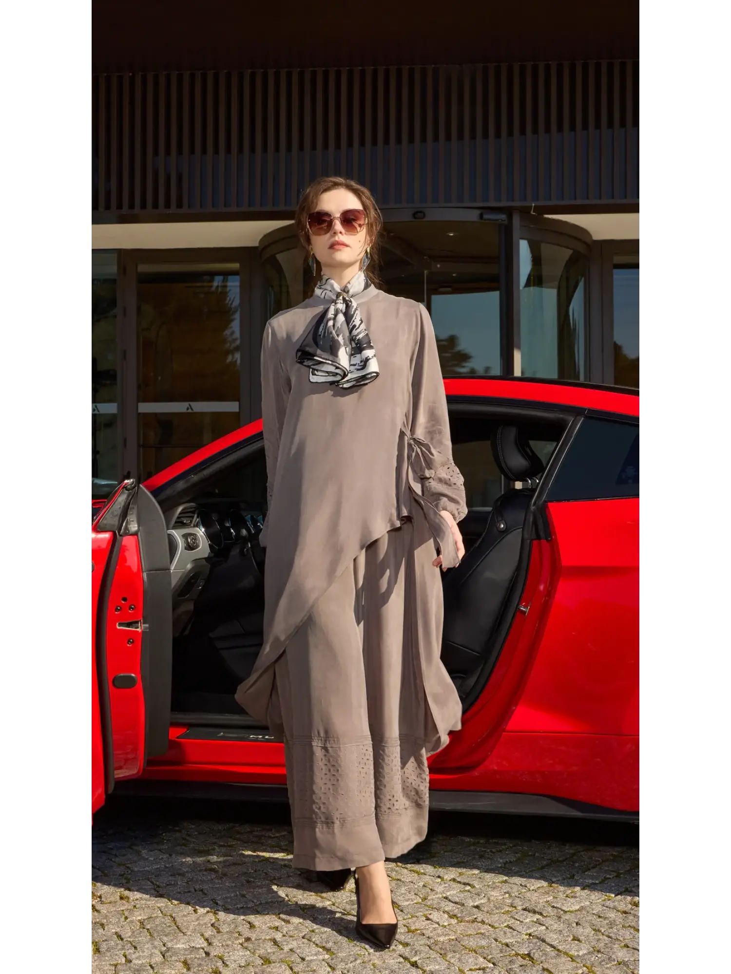 Misswhence Lazer Kesim Detaylı Asimetrik Cupra İpek Tunik Pantolon Takım 39003